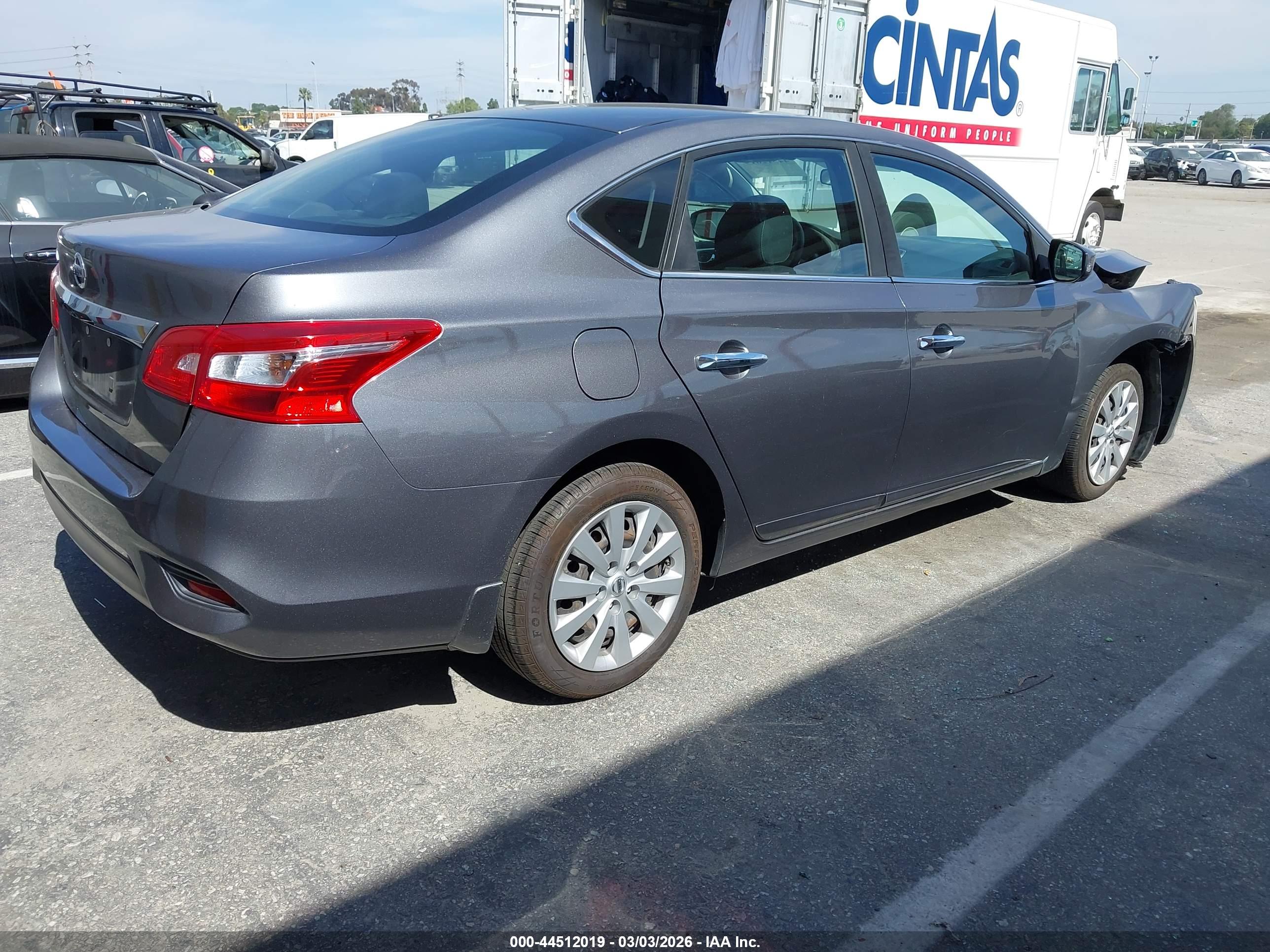 NISSAN SENTRA image 4