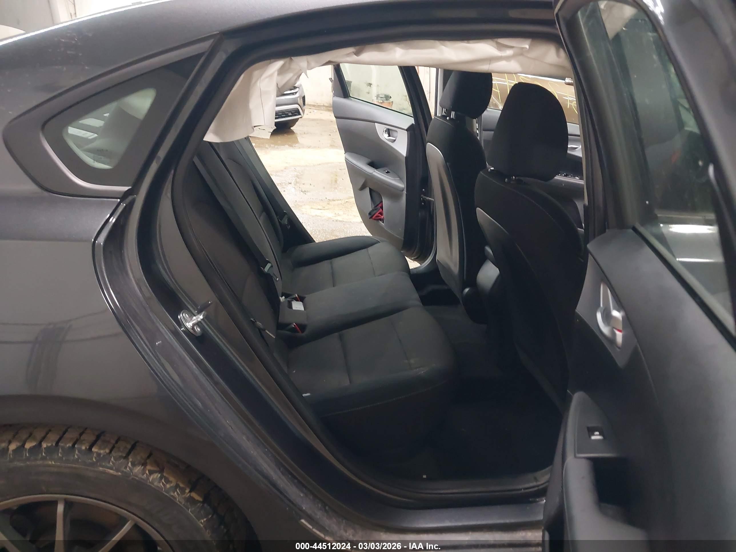 KIA FORTE image 8