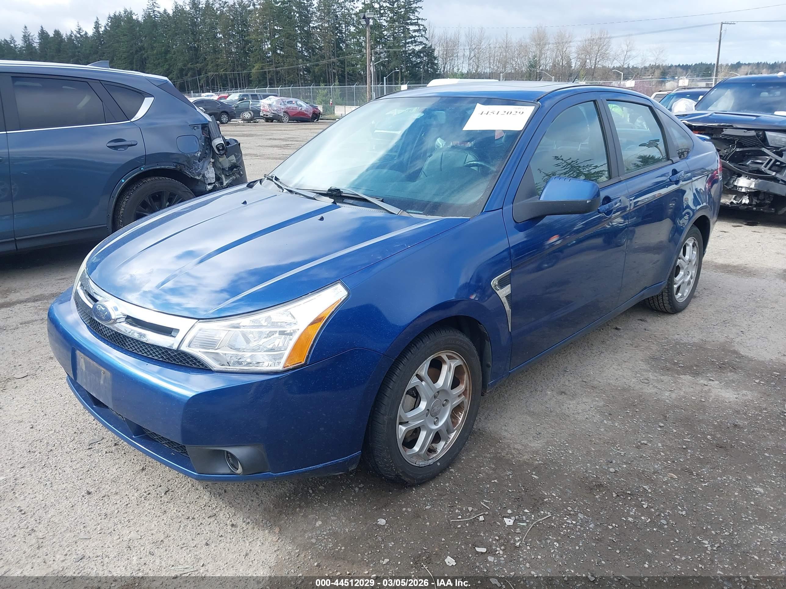 FORD FOCUS image 2