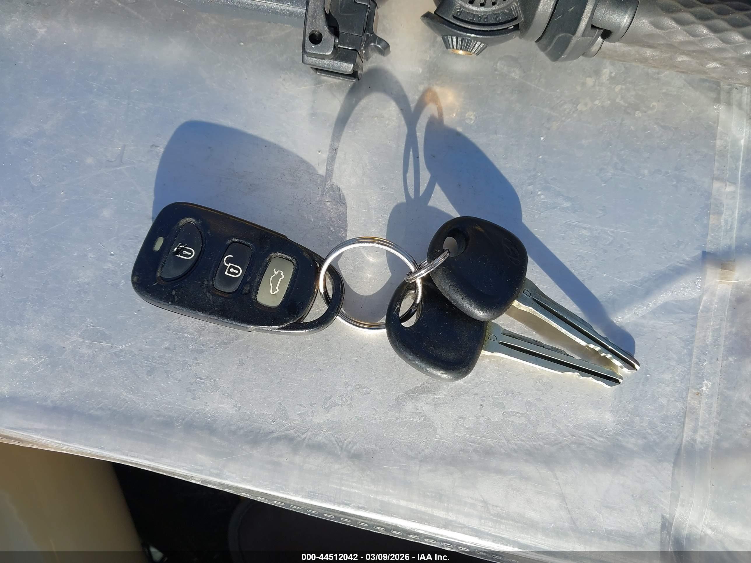 HYUNDAI ELANTRA image 11