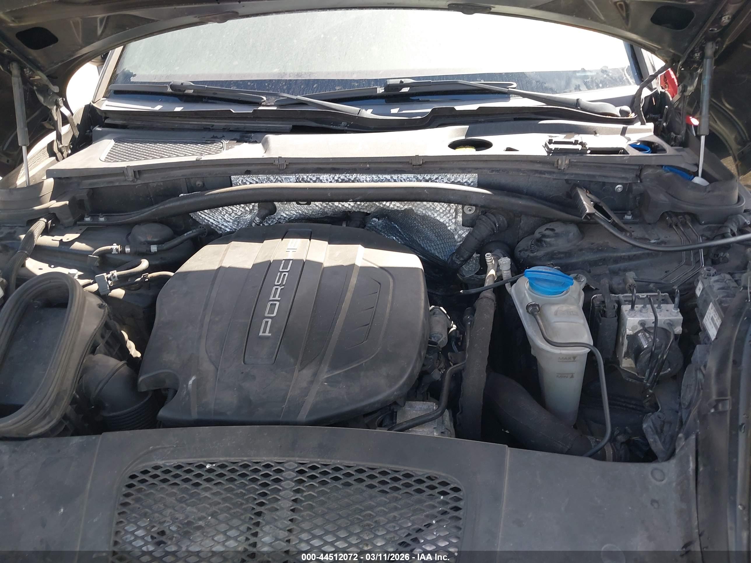 PORSCHE MACAN image 10
