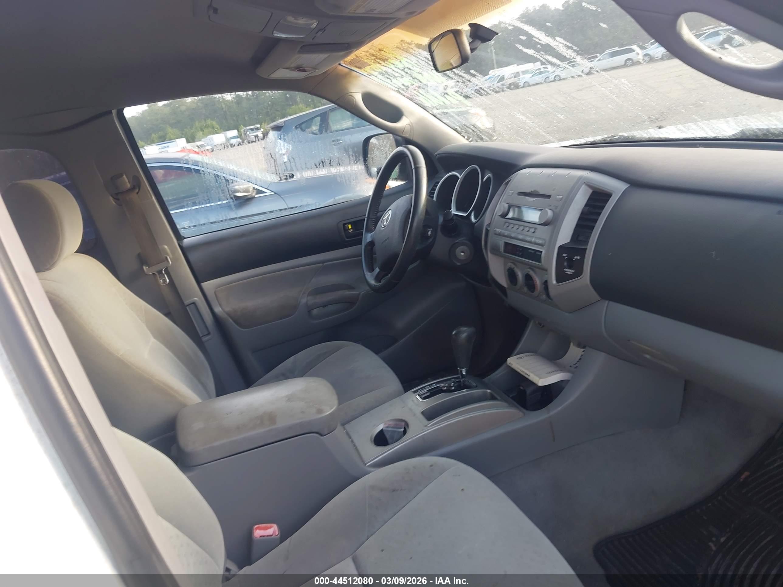 TOYOTA TACOMA image 5
