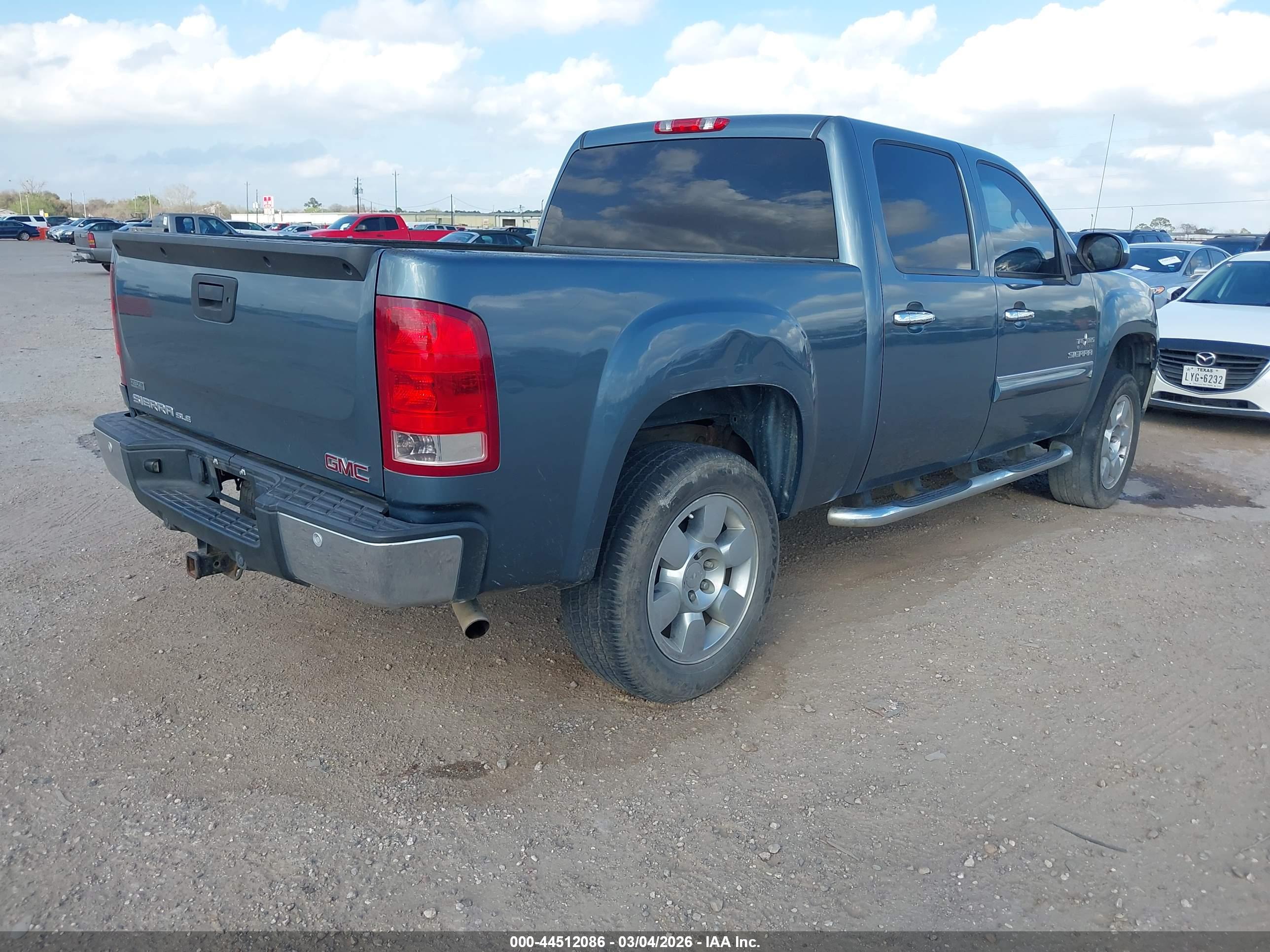 GMC SIERRA image 4