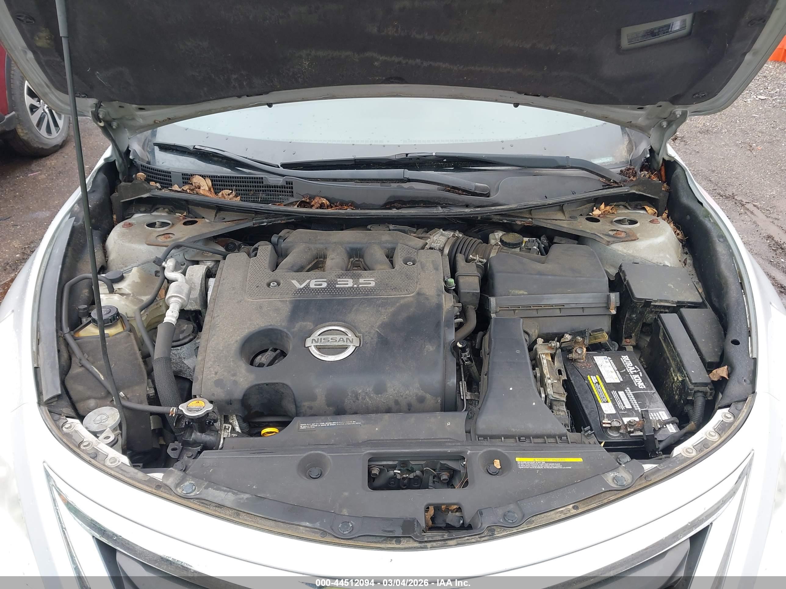 NISSAN ALTIMA image 10