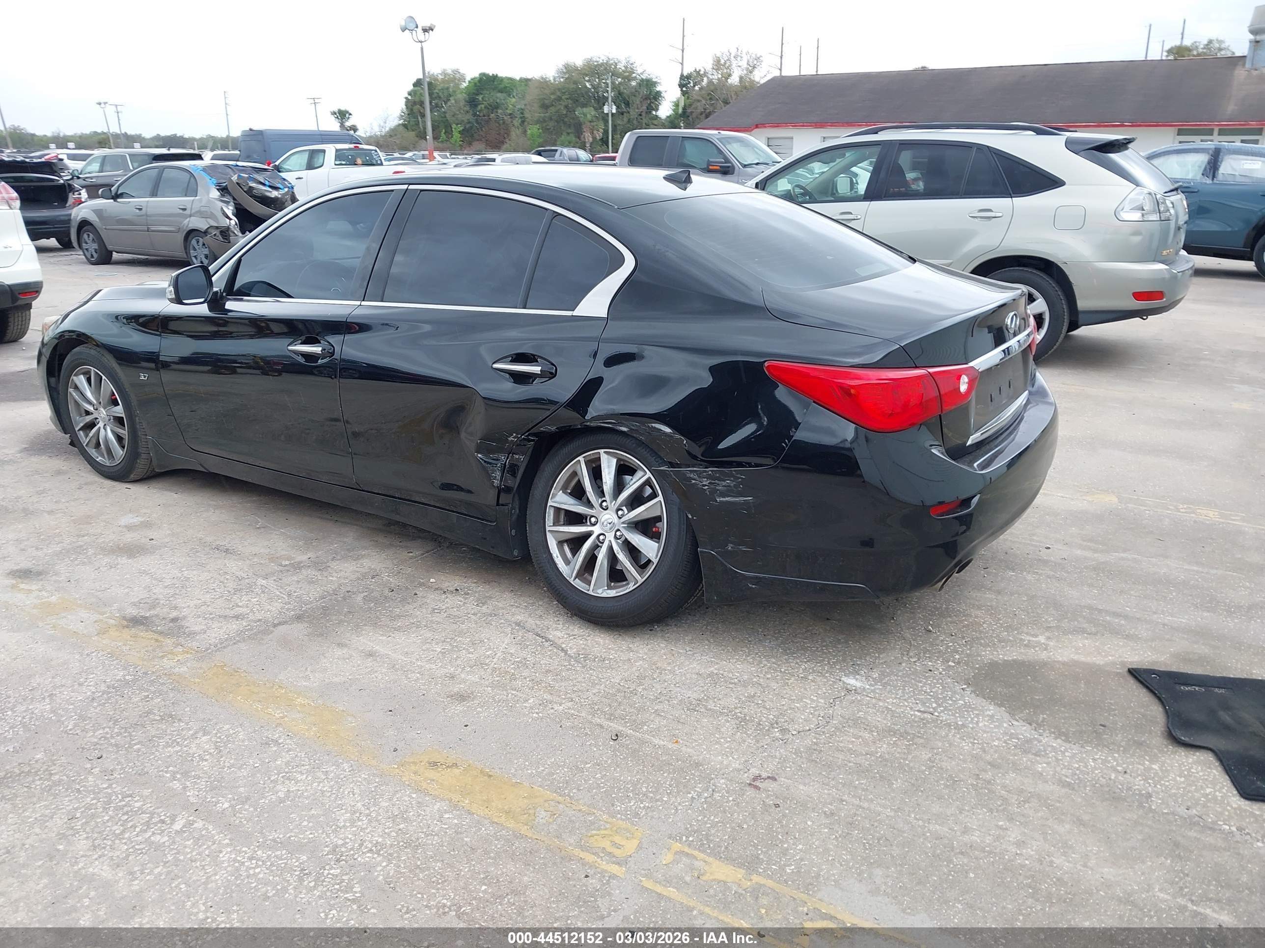 INFINITI Q50 image 3