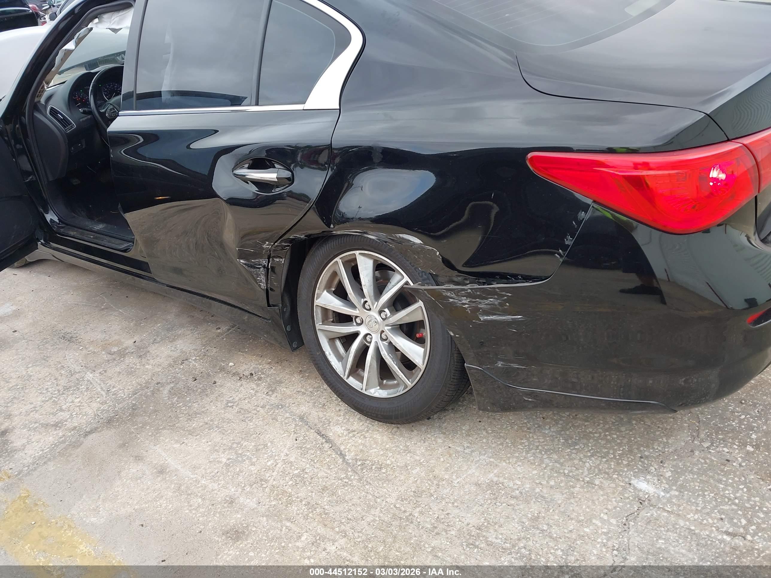 INFINITI Q50 image 6