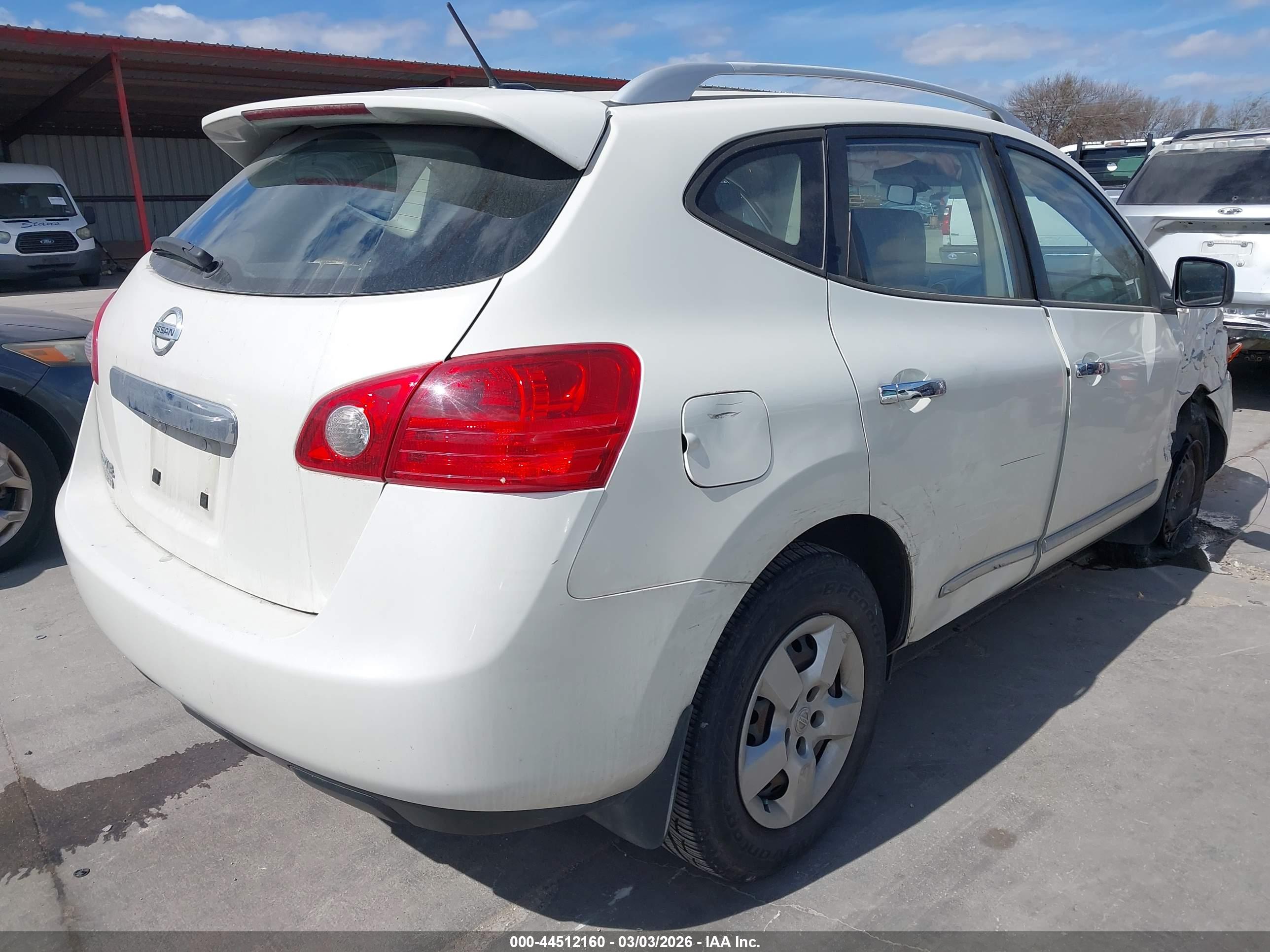 NISSAN ROGUE image 4