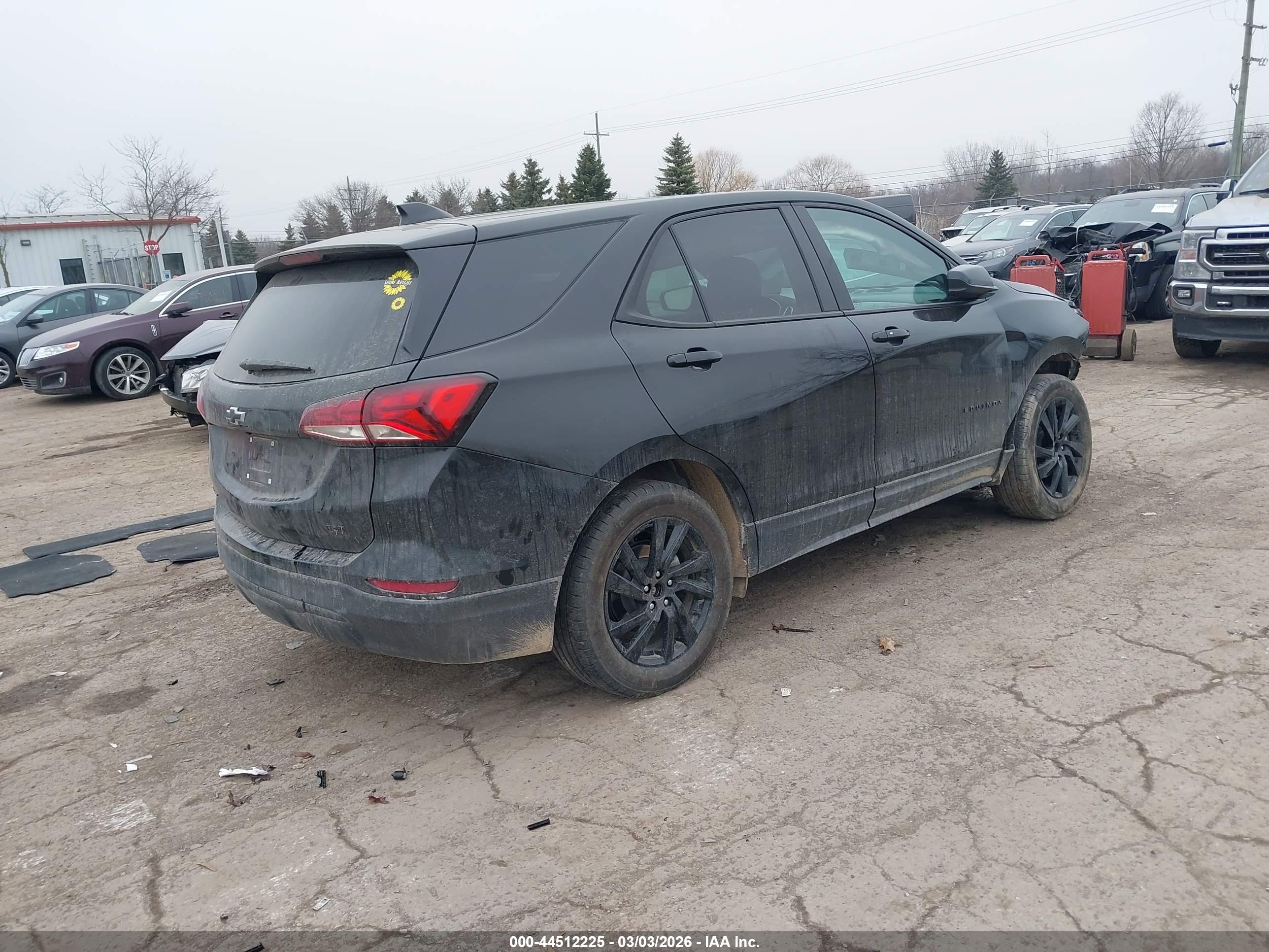 CHEVROLET EQUINOX image 4