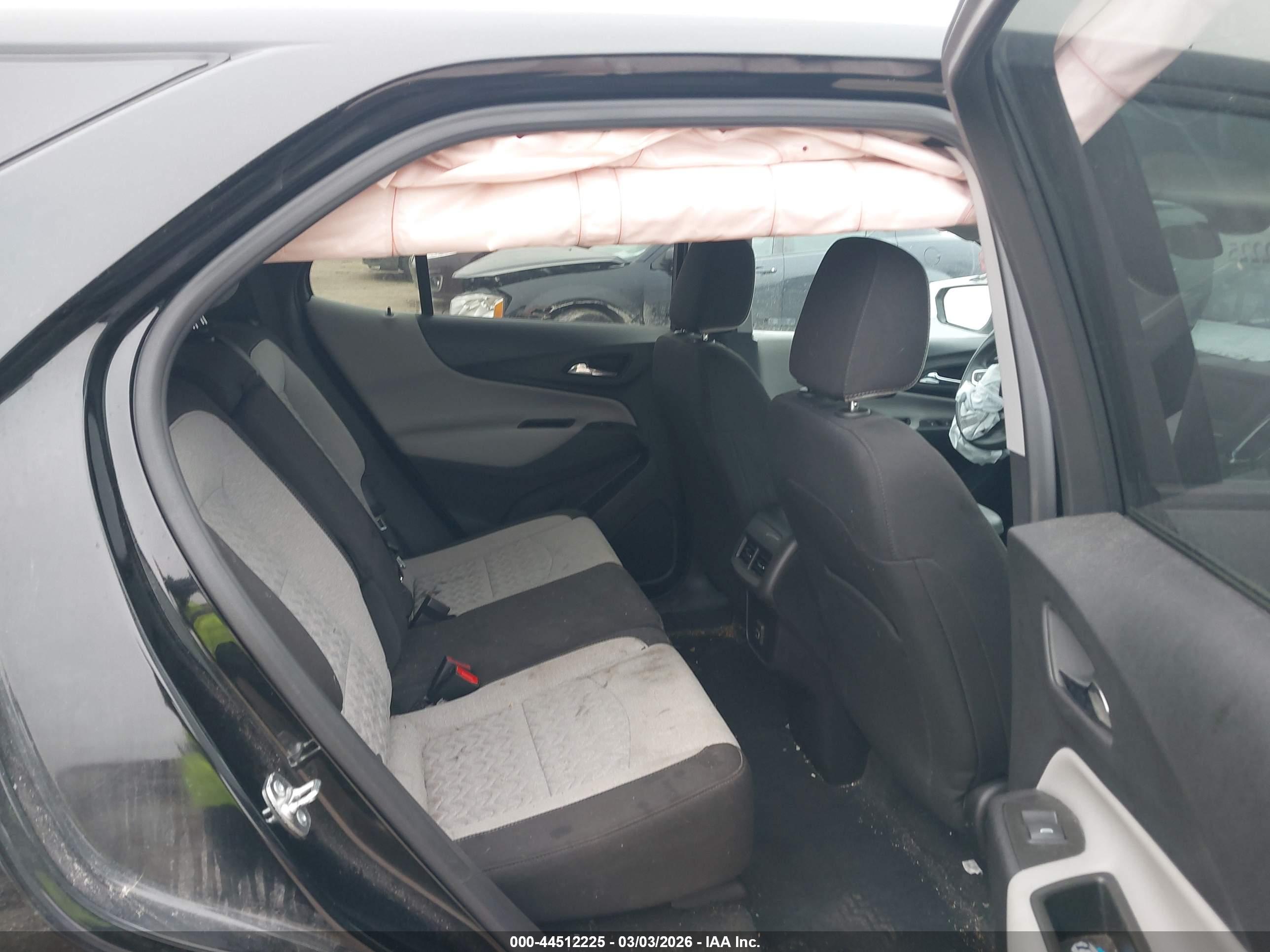 CHEVROLET EQUINOX image 8