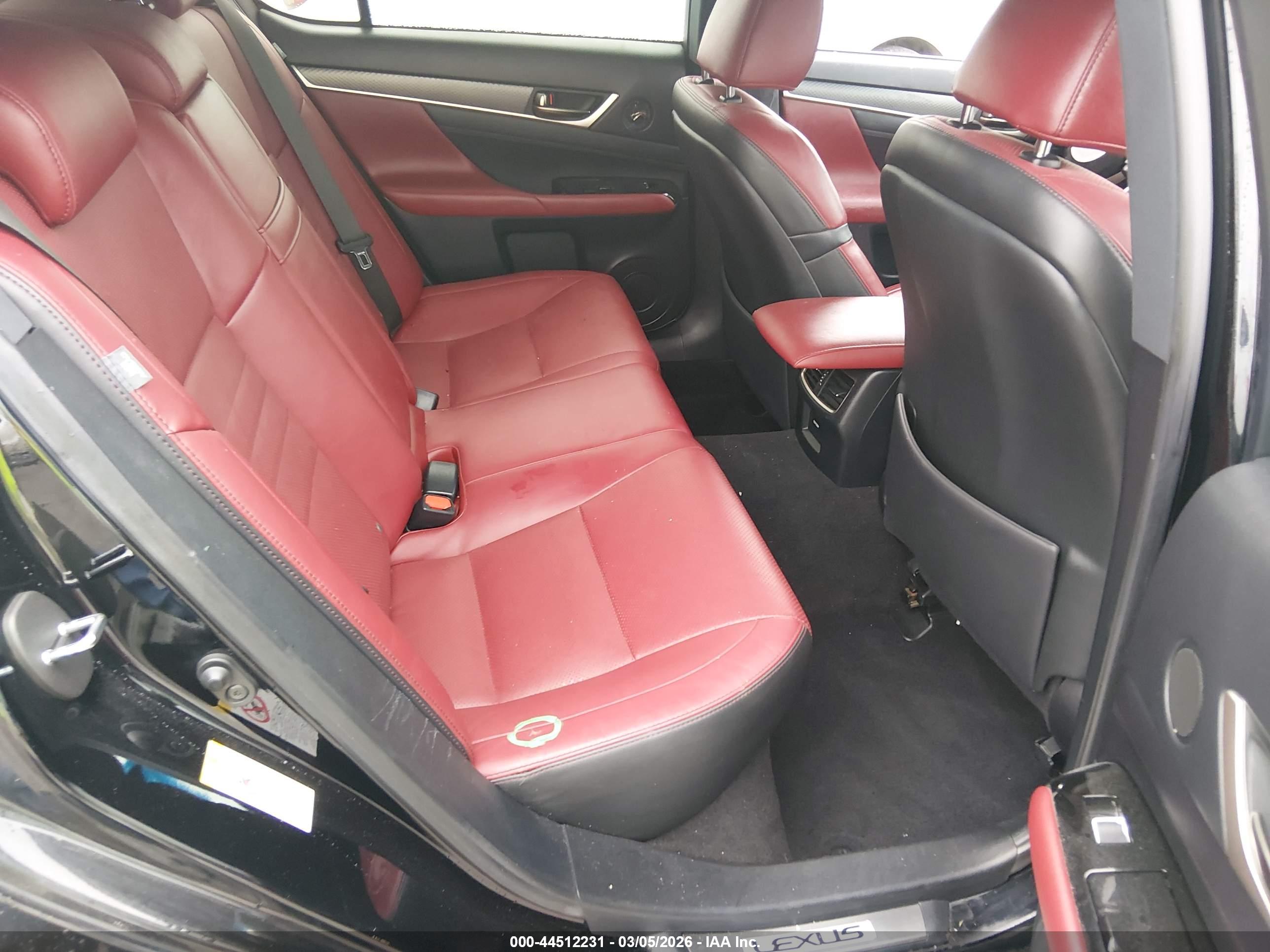 LEXUS GS image 8