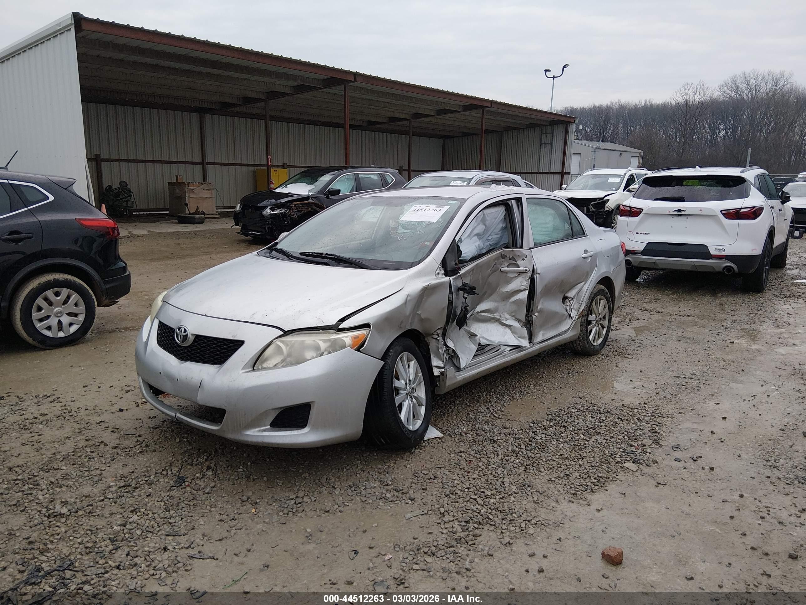 TOYOTA COROLLA image 2