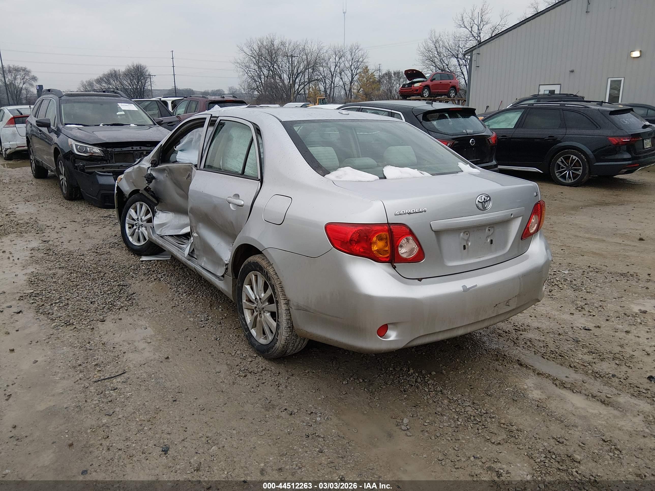 TOYOTA COROLLA image 3