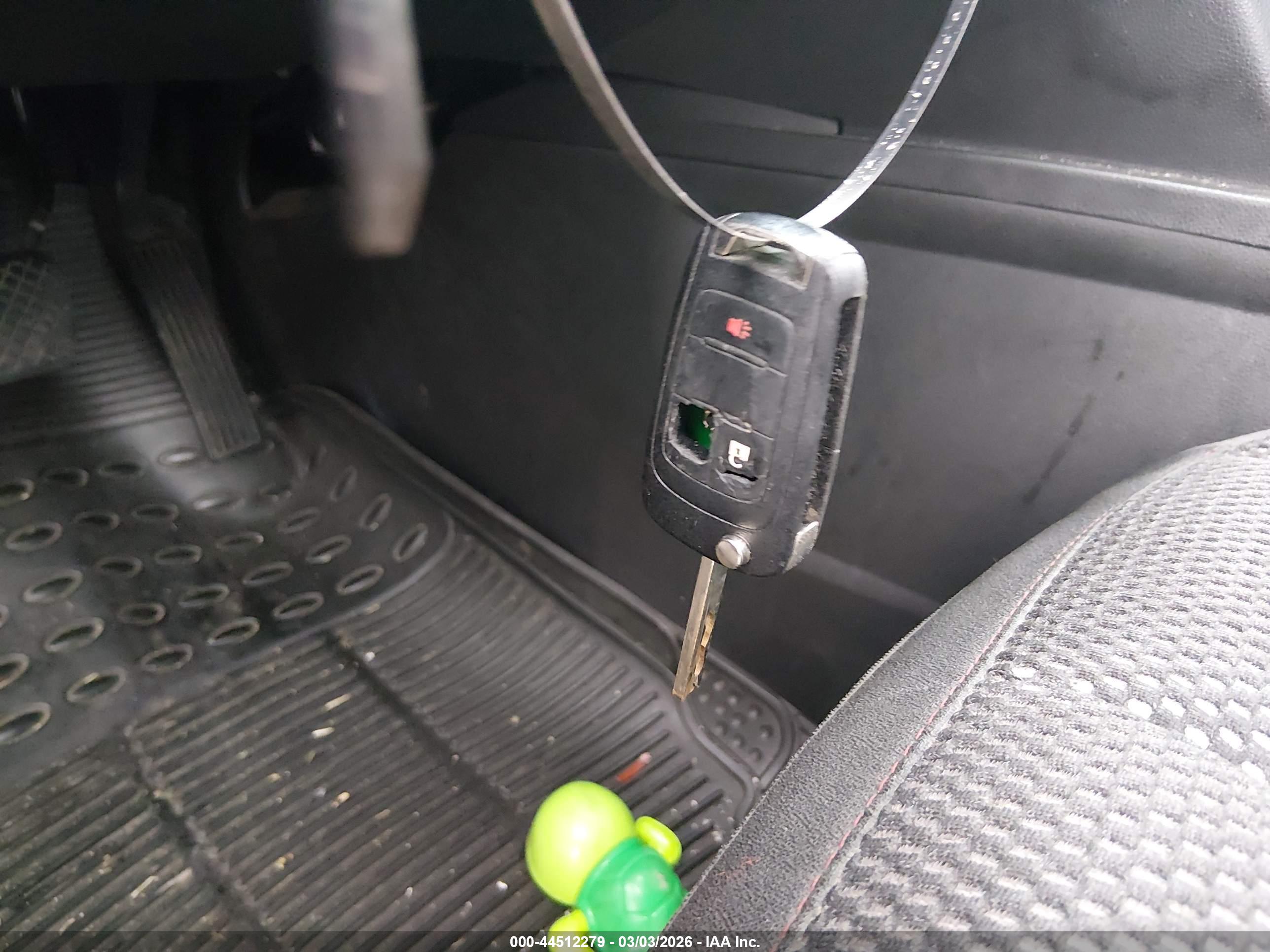 CHEVROLET EQUINOX image 11