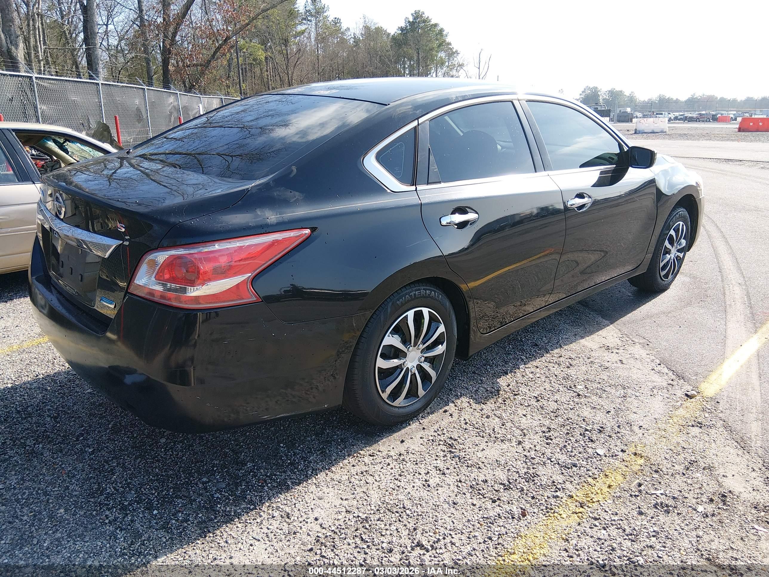 NISSAN ALTIMA image 4