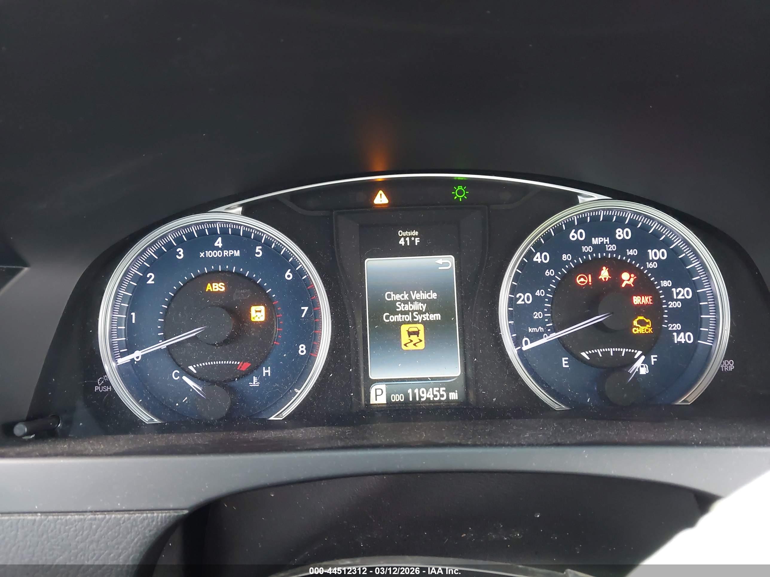 TOYOTA CAMRY image 7