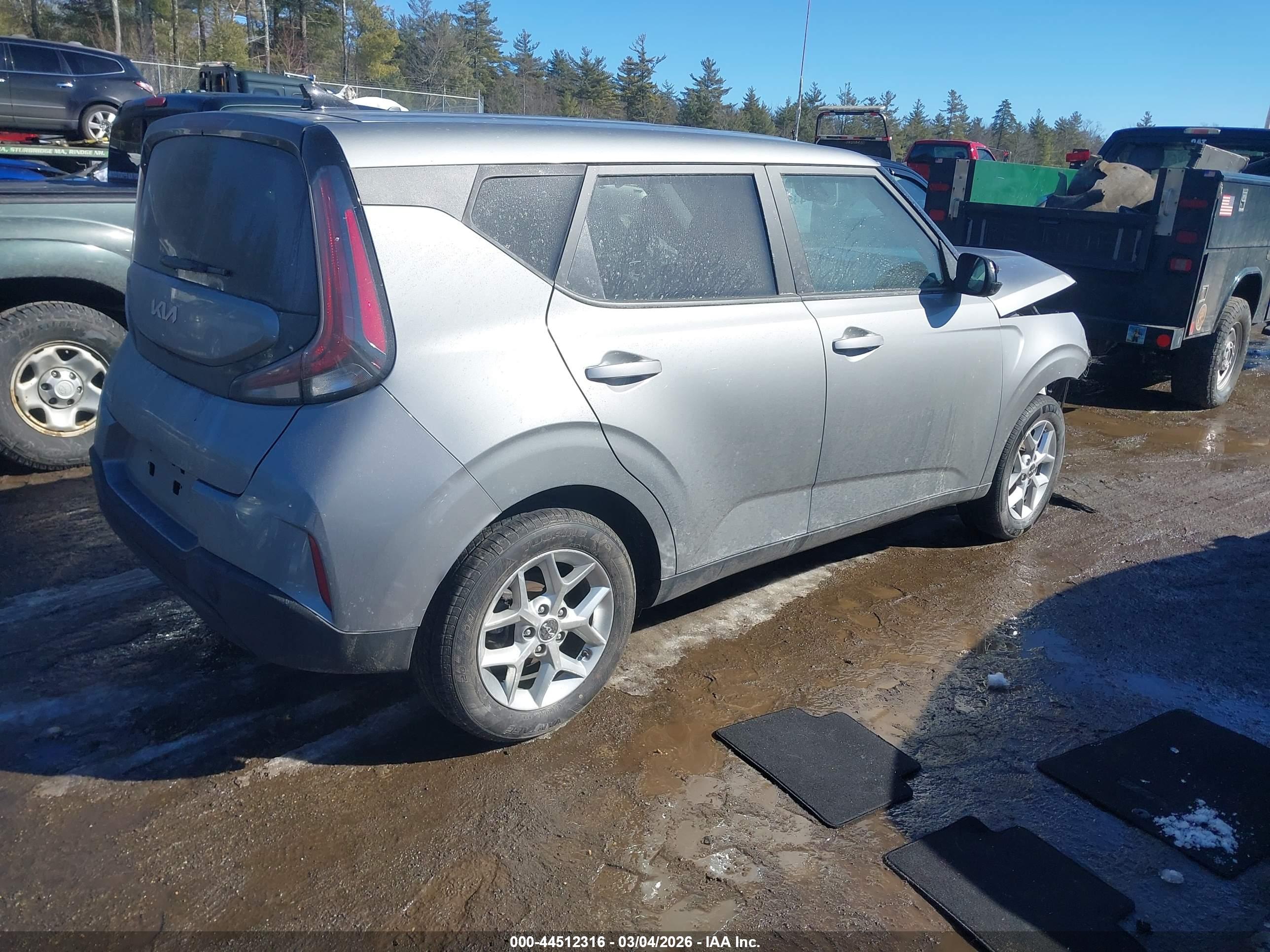 KIA SOUL image 4