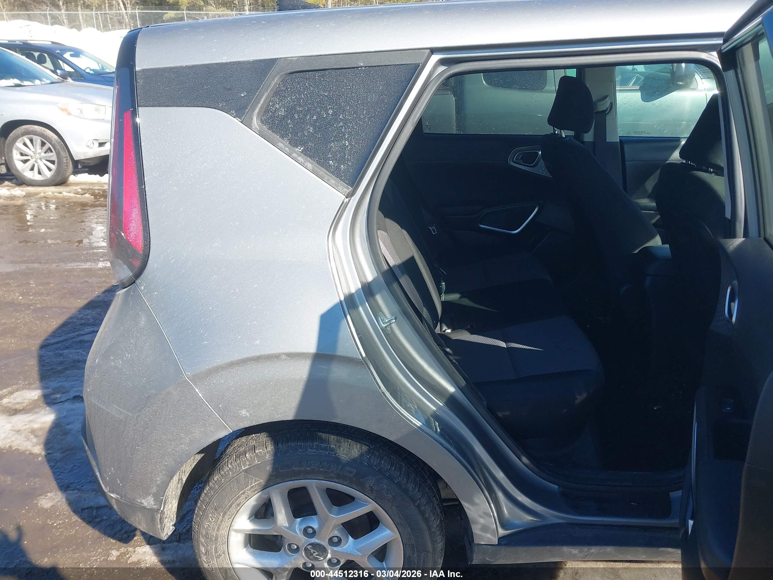 KIA SOUL image 8
