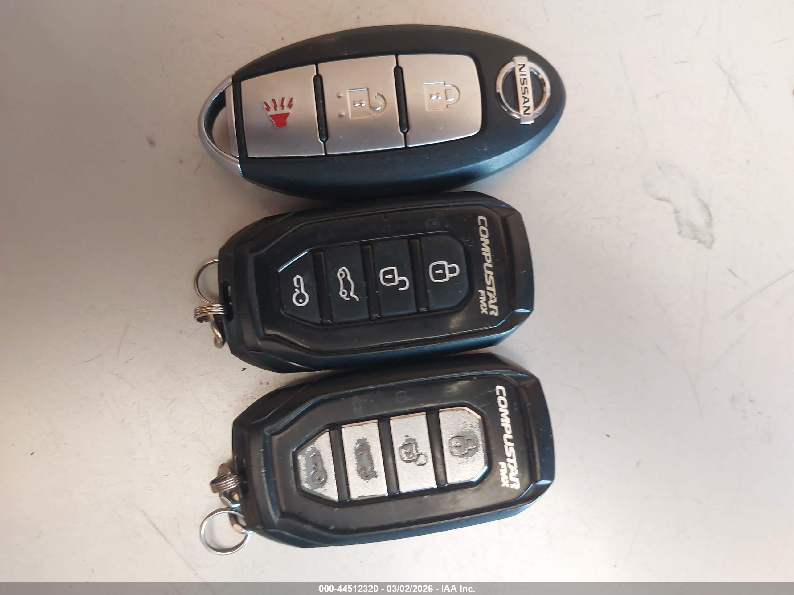 NISSAN MURANO image 11