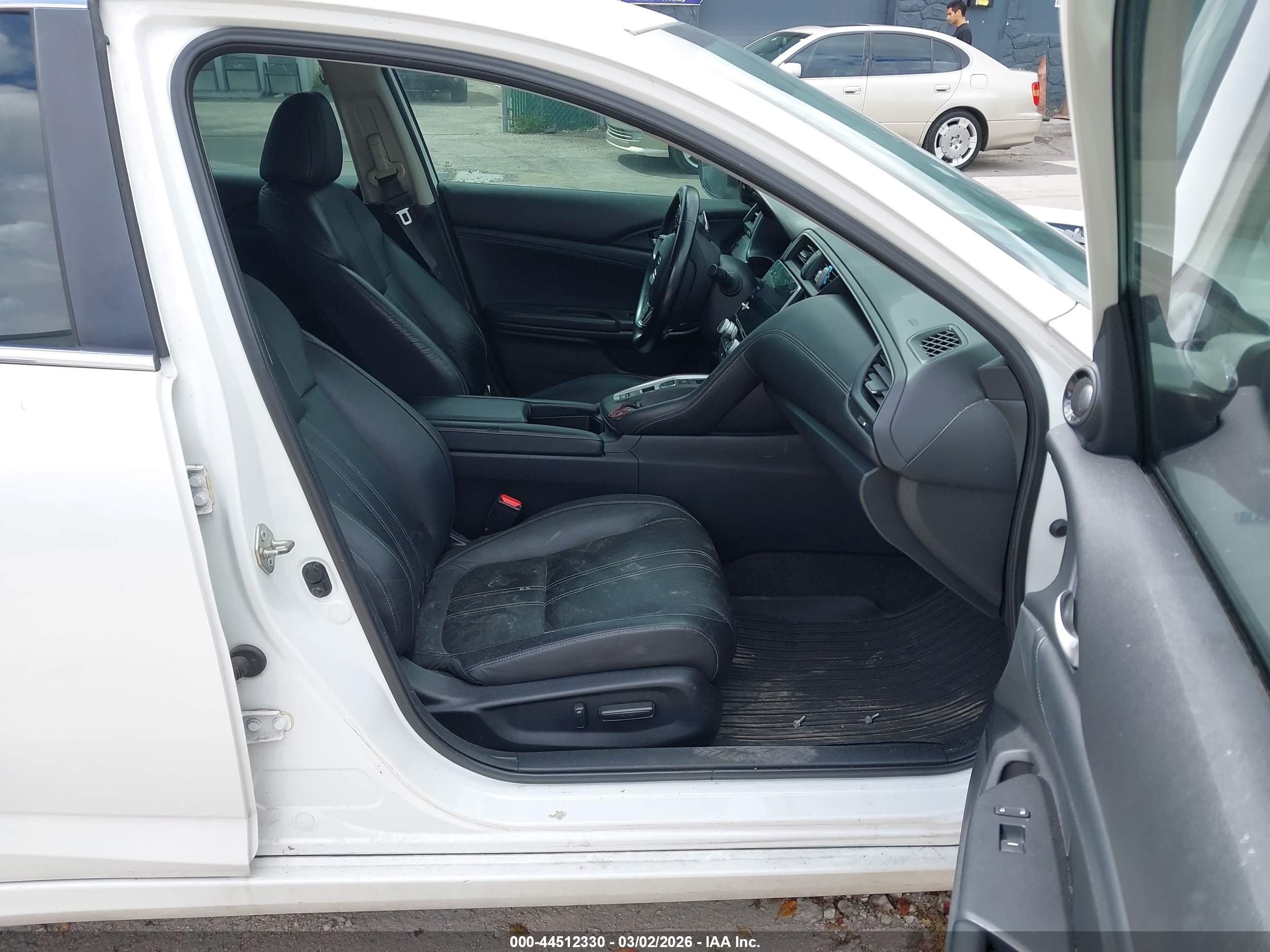 HONDA INSIGHT image 5