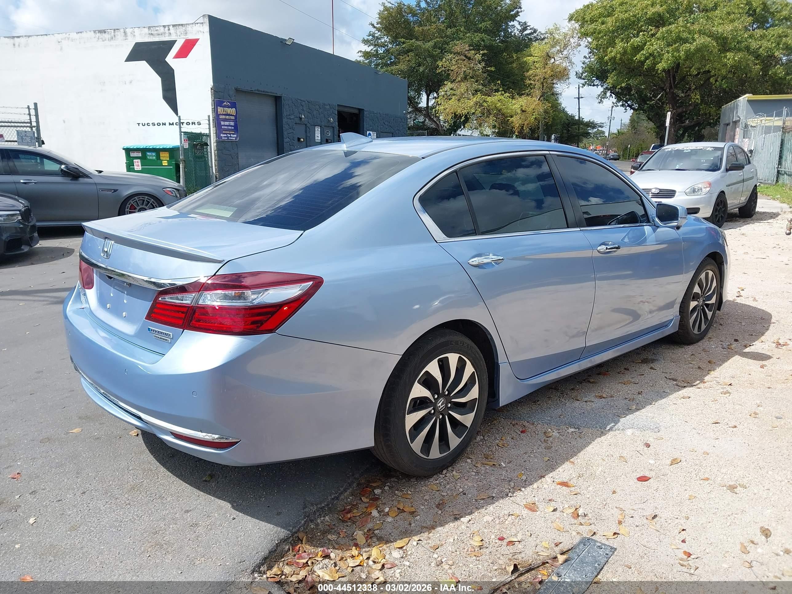 HONDA ACCORD image 4