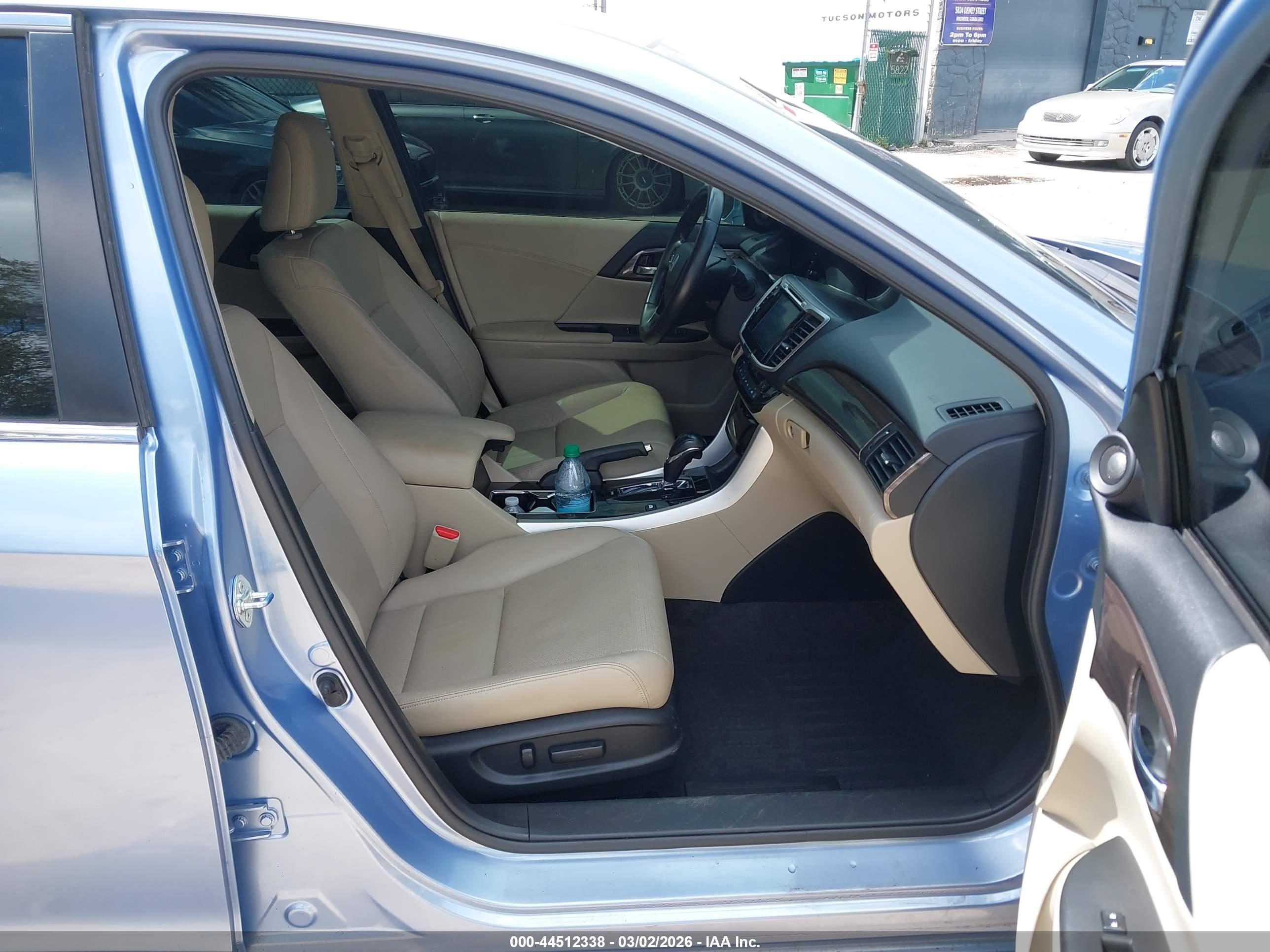 HONDA ACCORD image 5