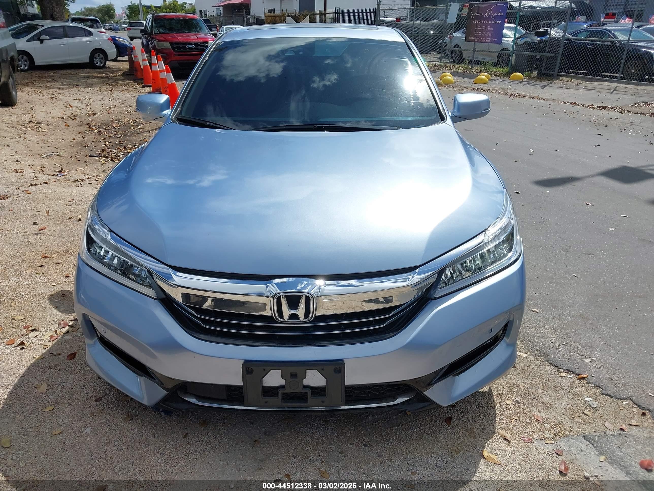 HONDA ACCORD image 6