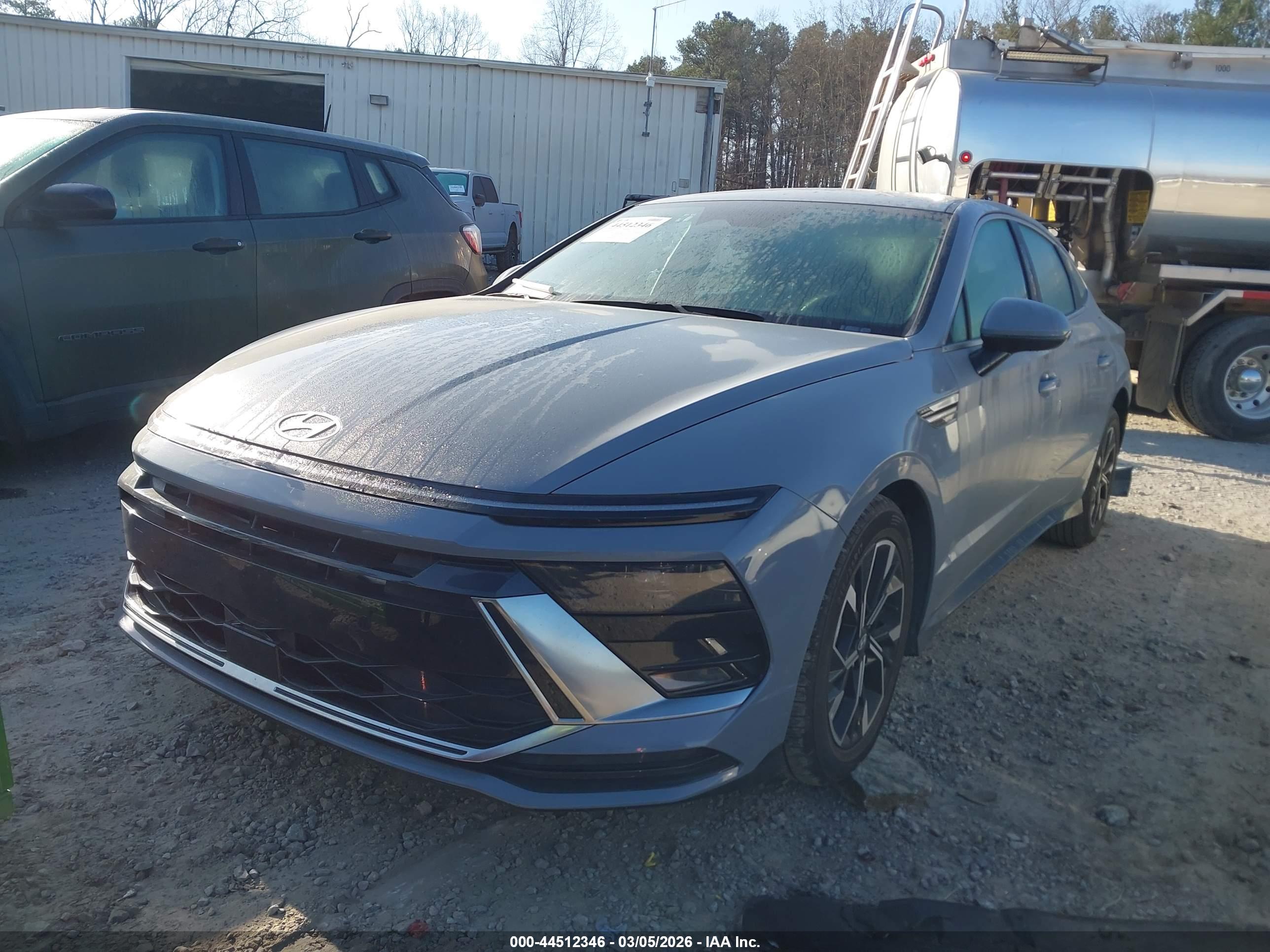 HYUNDAI SONATA image 2