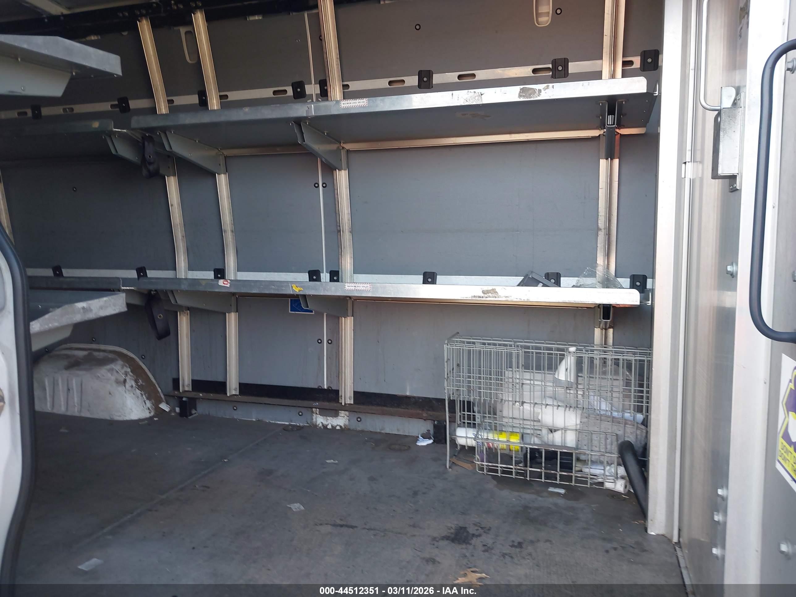 MERCEDES-BENZ SPRINTER image 8