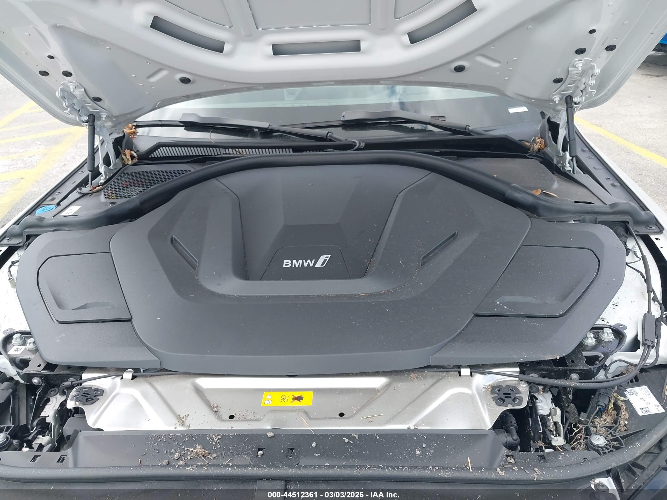 BMW I4 image 10