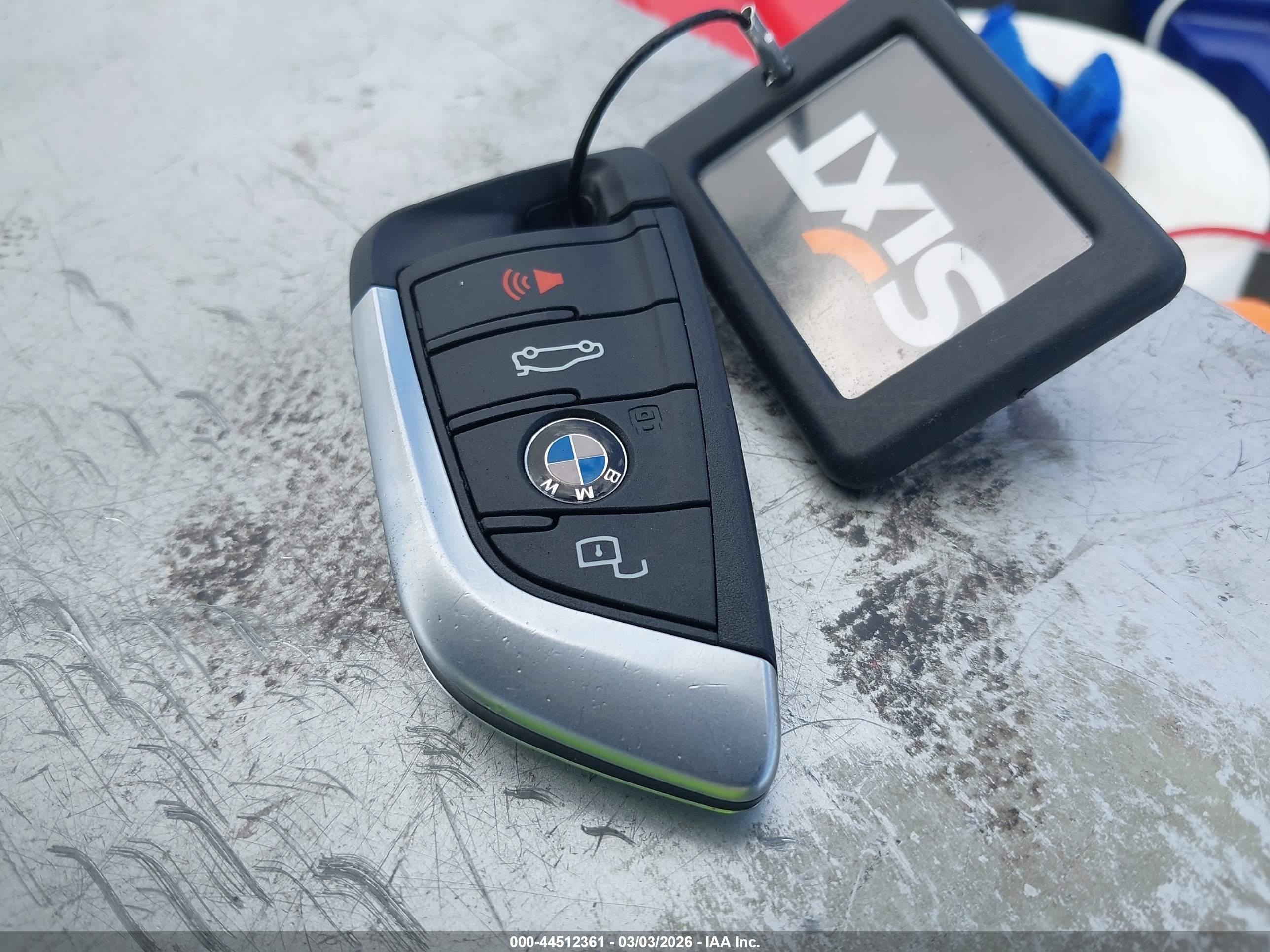 BMW I4 image 11