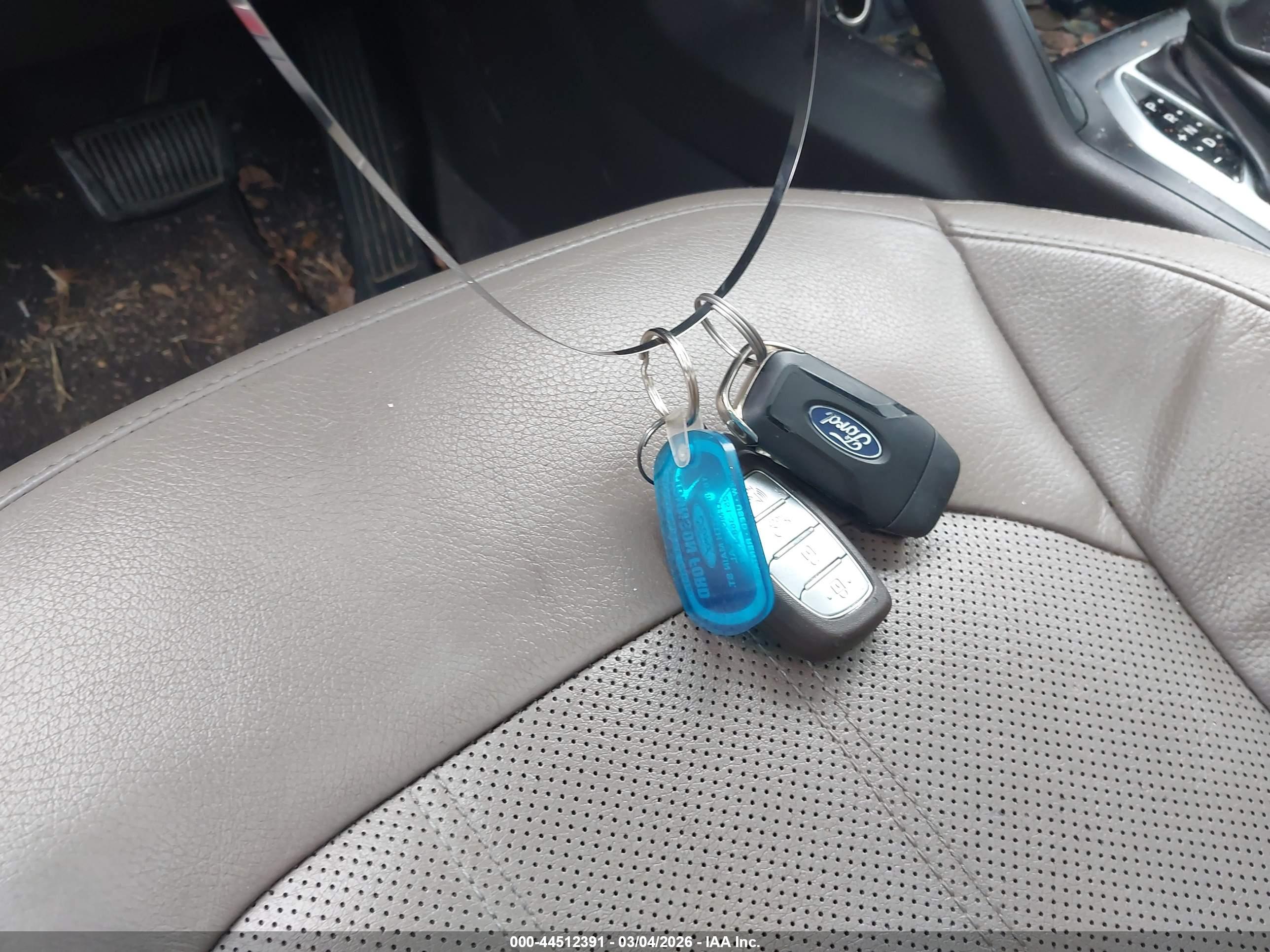 HYUNDAI TUCSON image 11