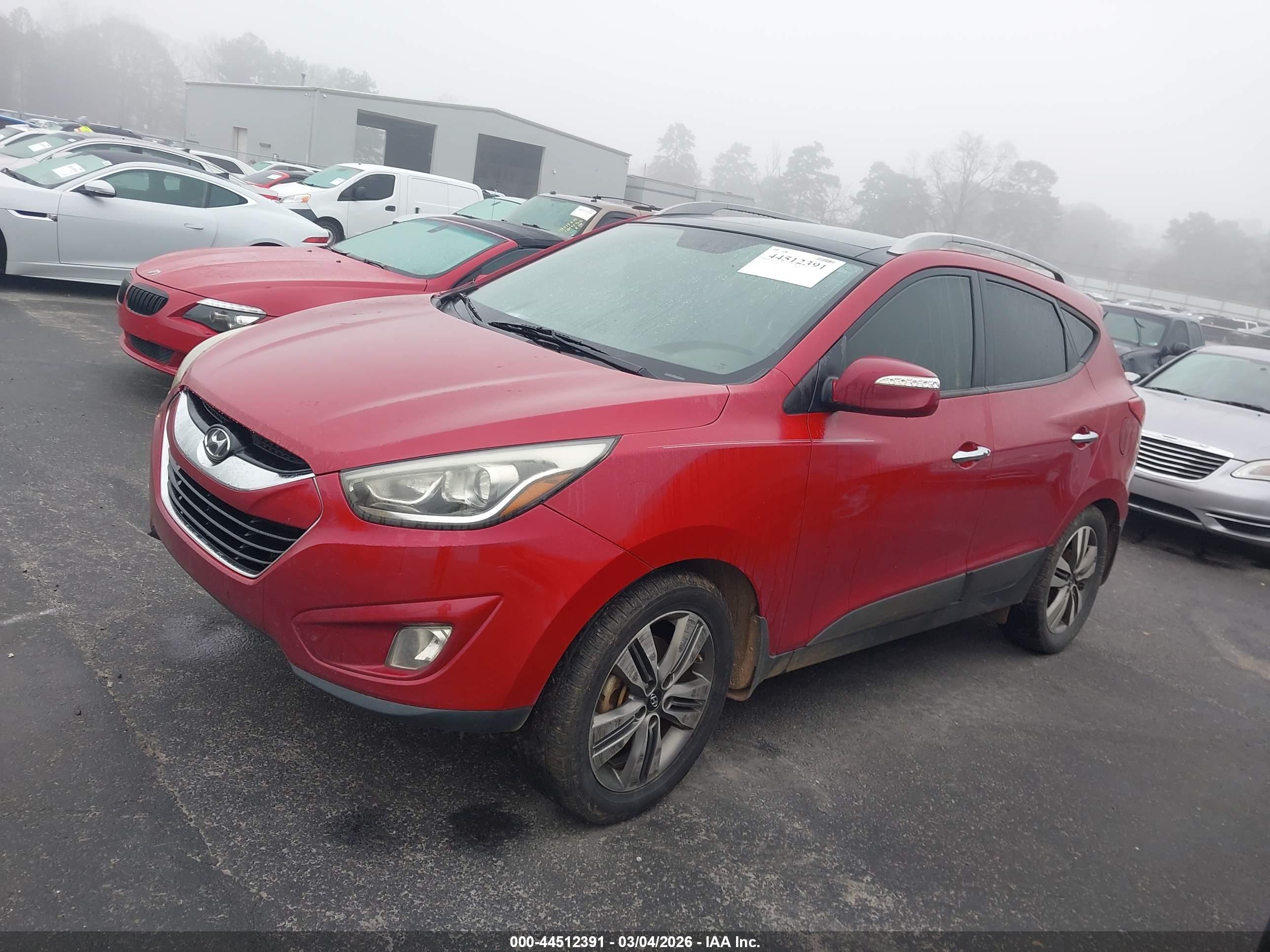 HYUNDAI TUCSON image 2