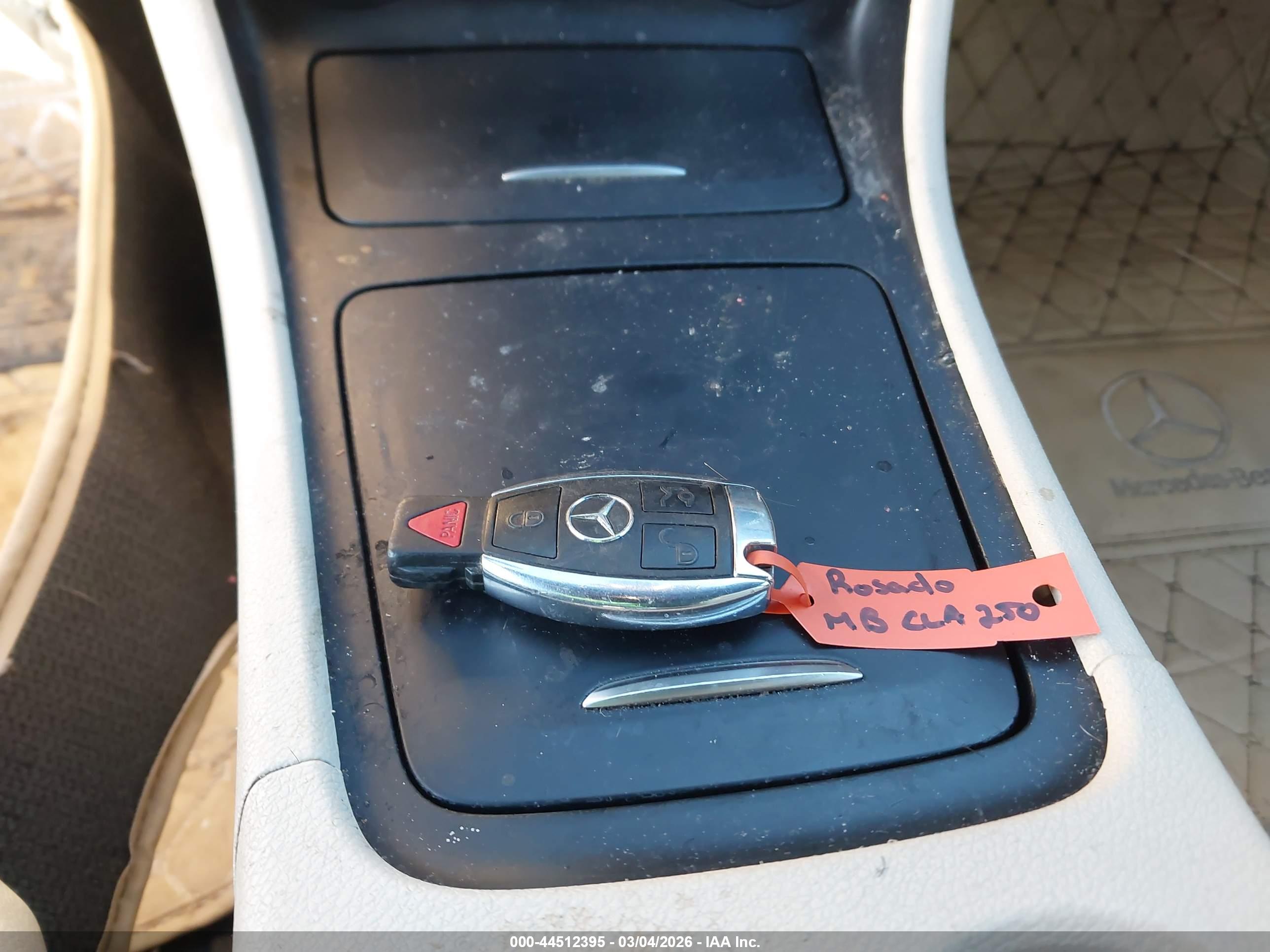 MERCEDES-BENZ CLA image 11