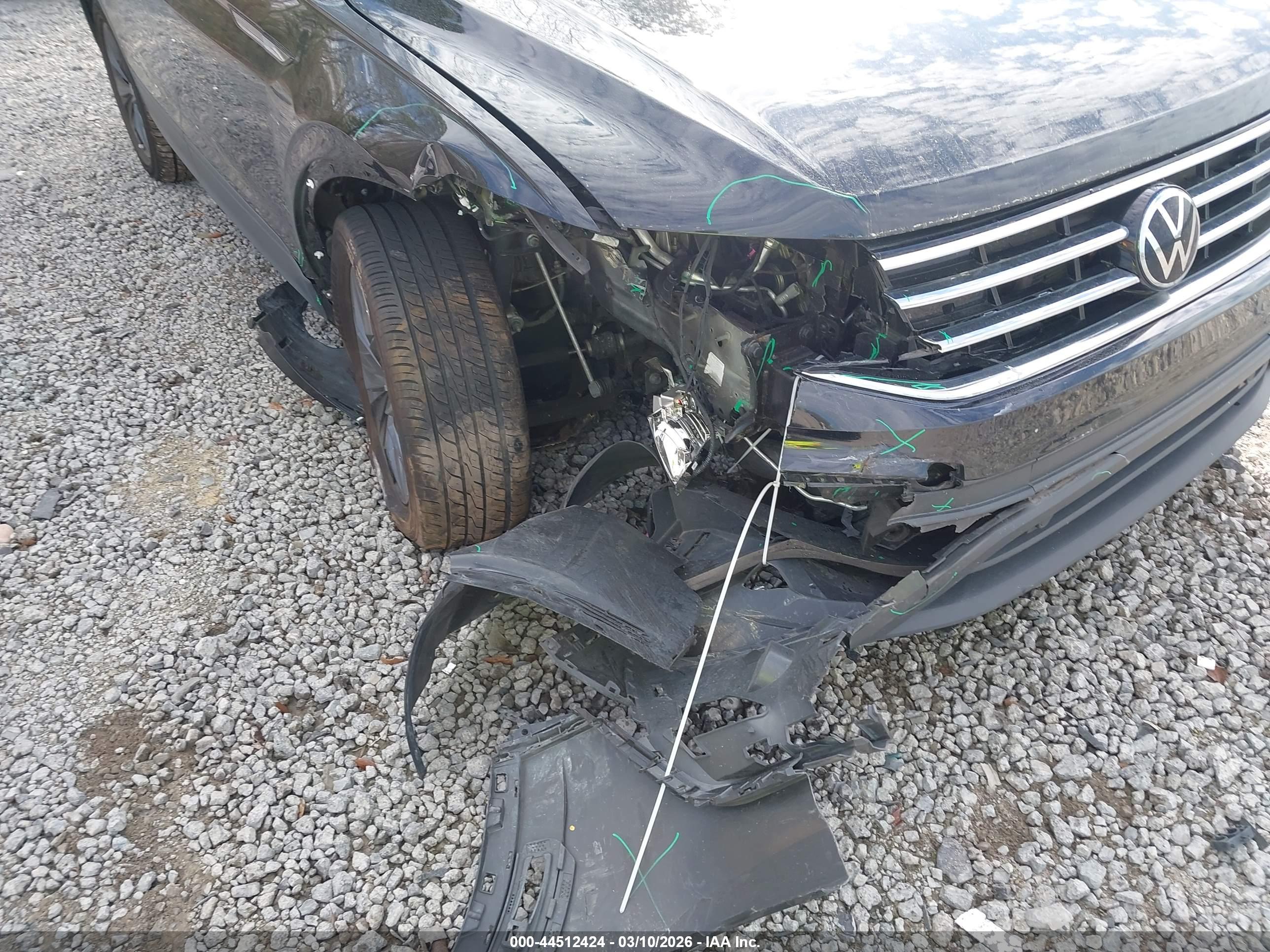 VOLKSWAGEN TIGUAN image 6
