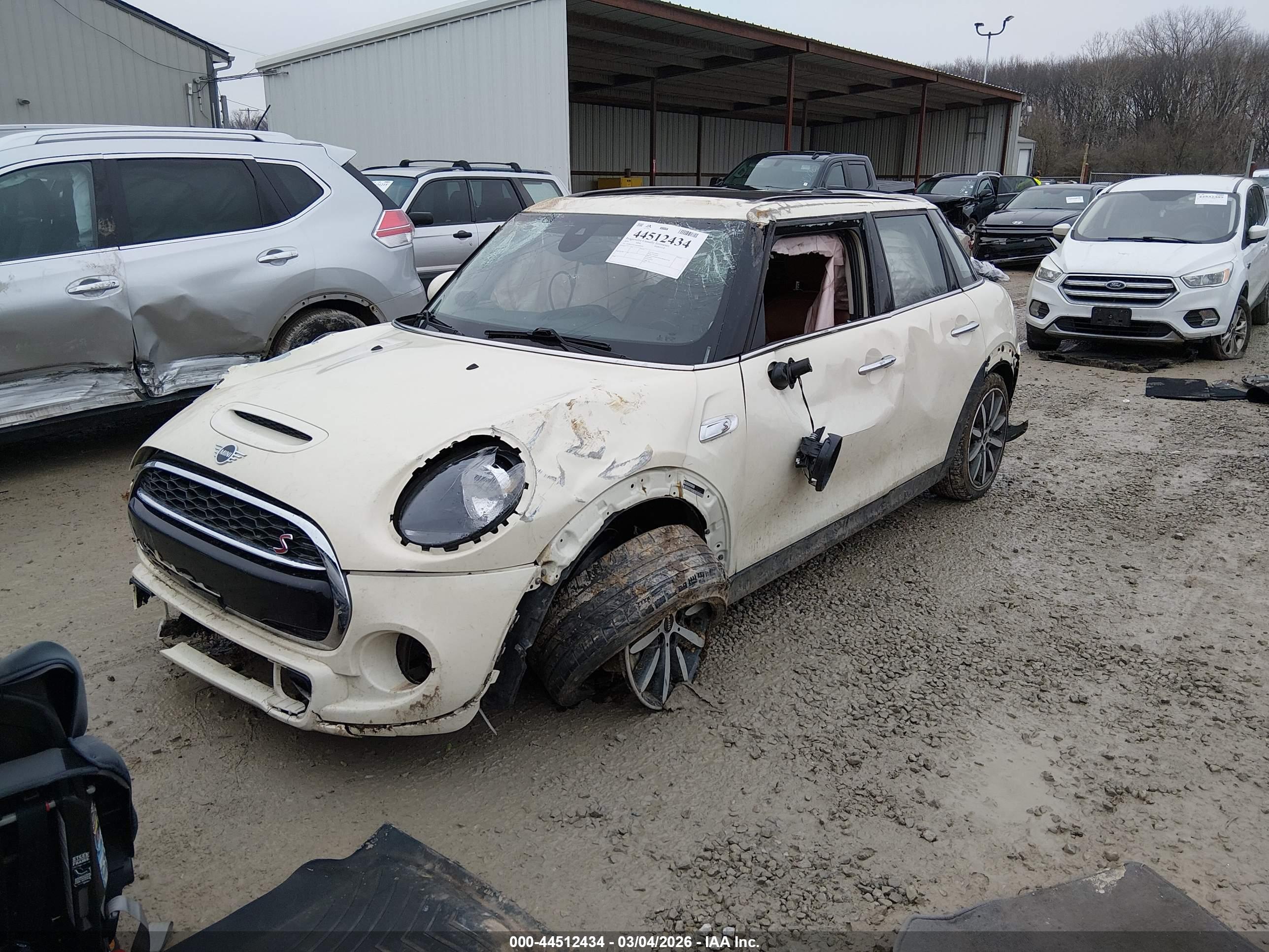 MINI HARDTOP image 2