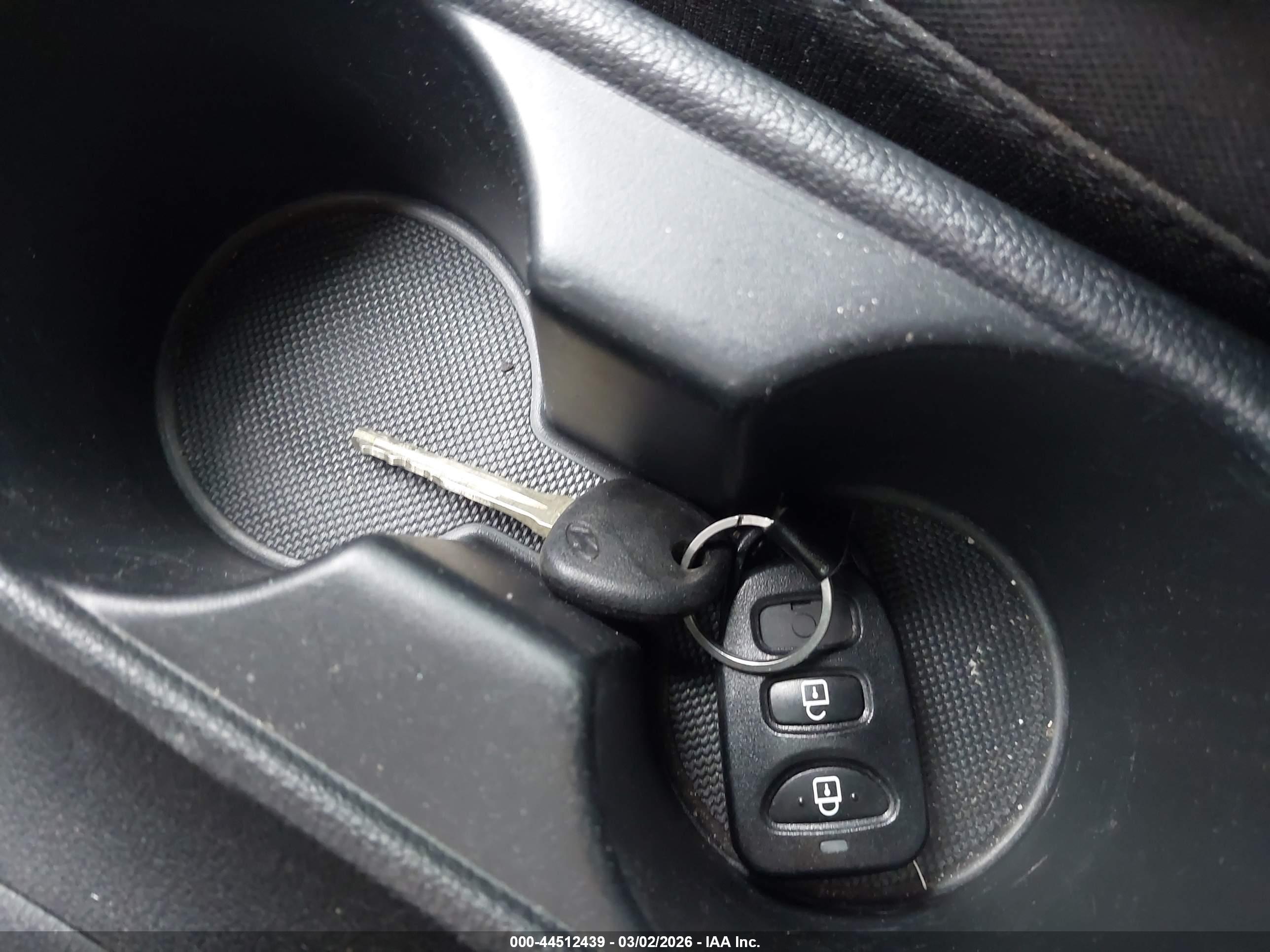 HYUNDAI ELANTRA image 11