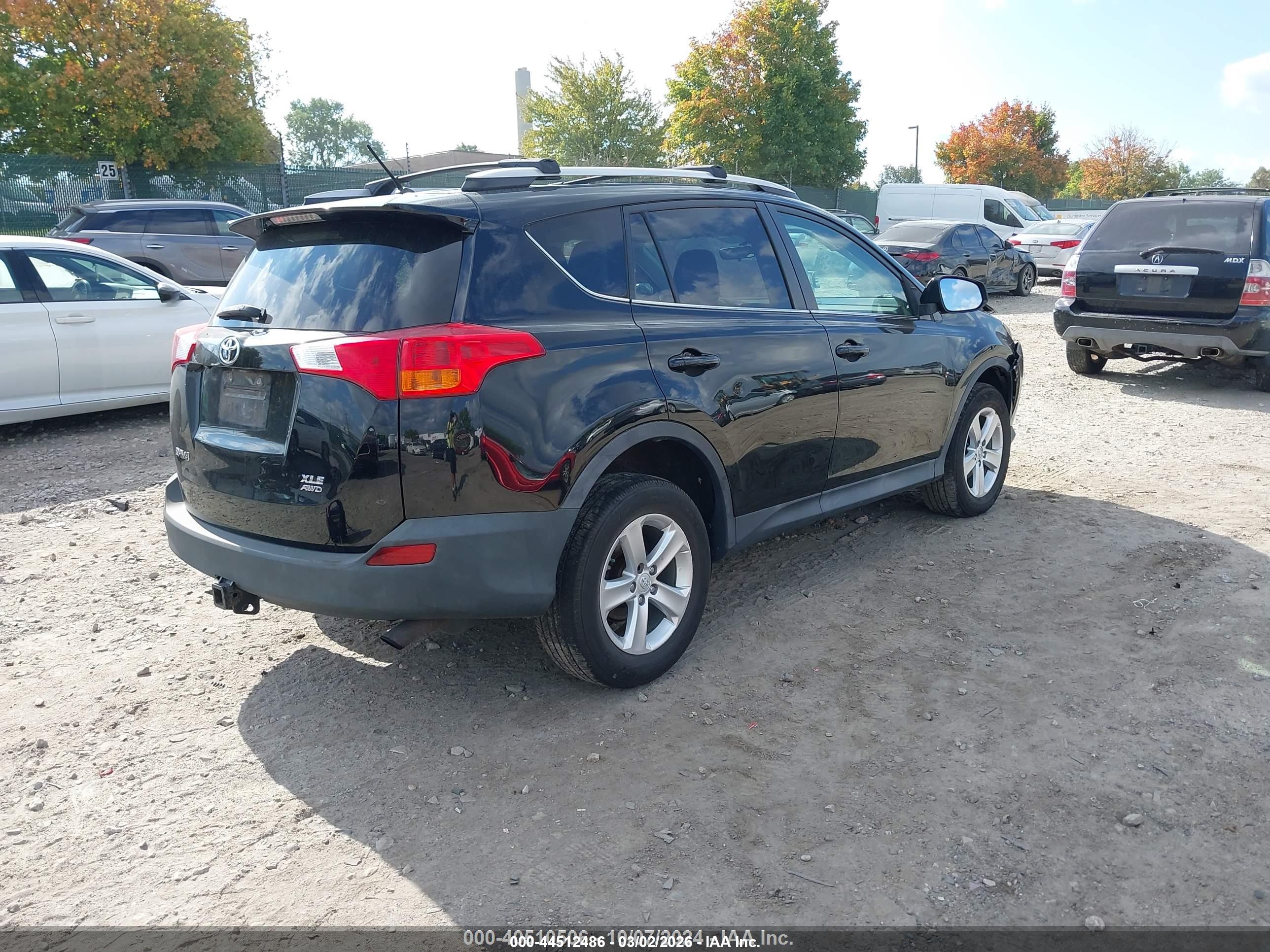 TOYOTA RAV4 image 4