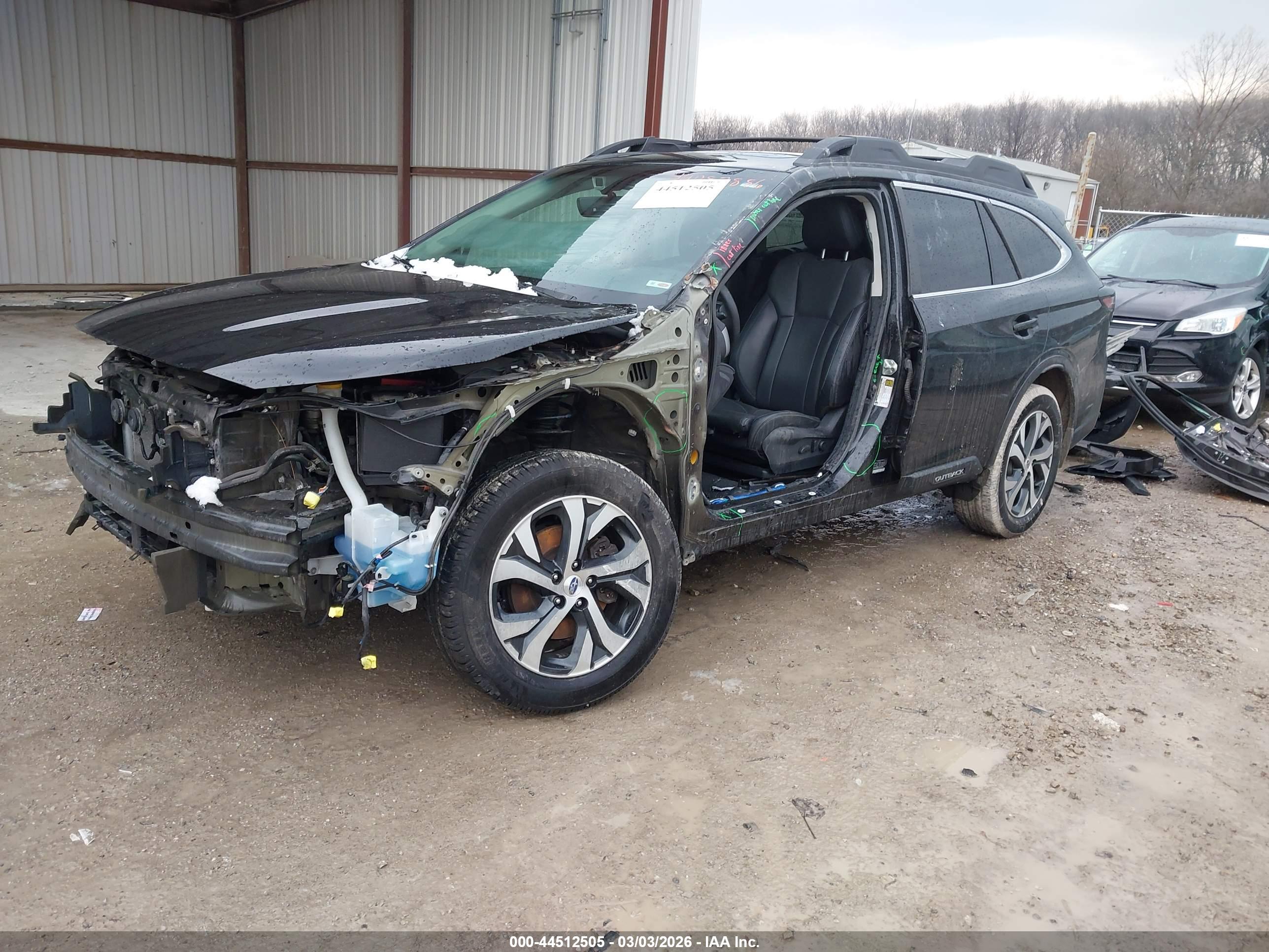 SUBARU OUTBACK image 2