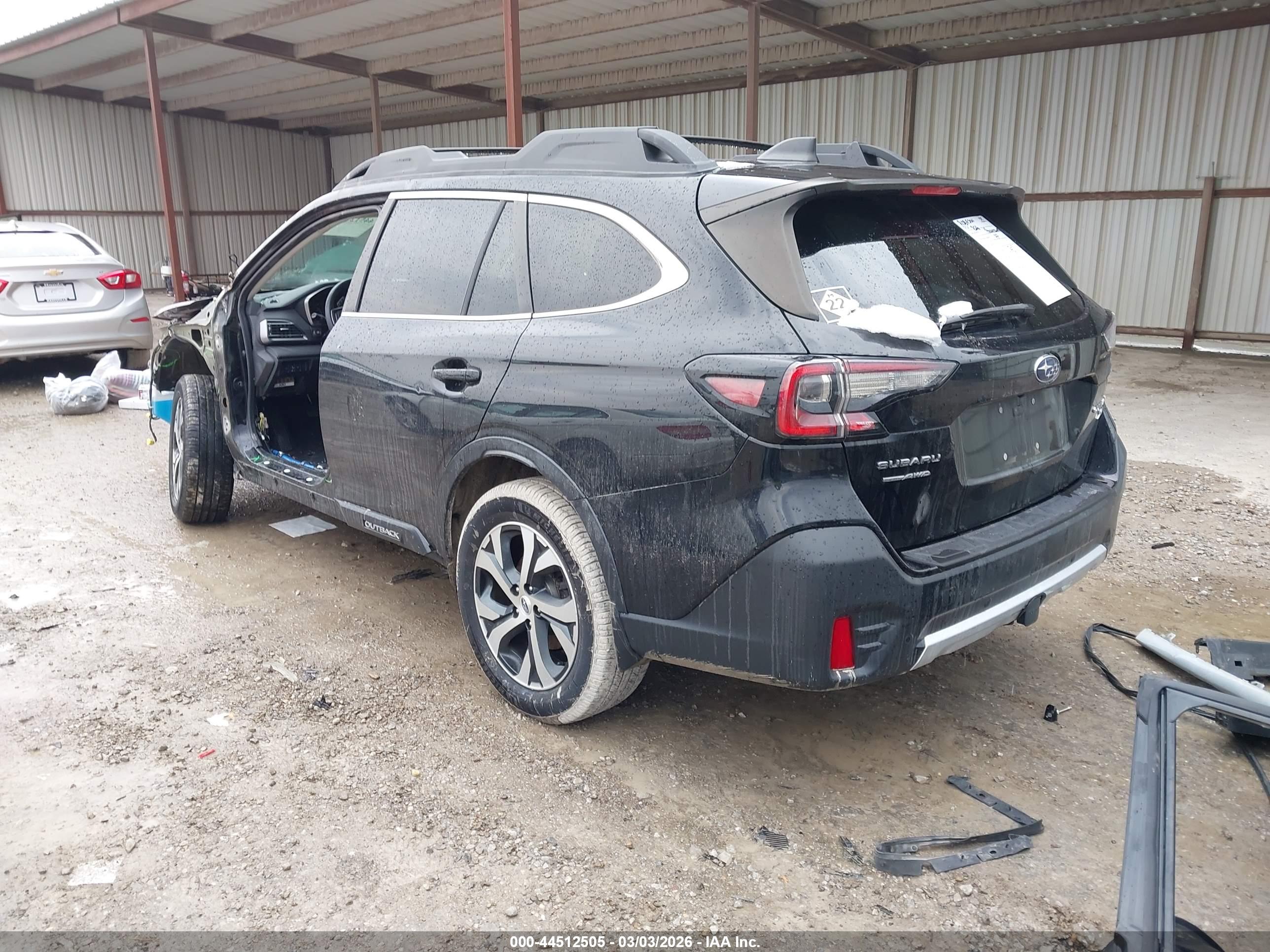 SUBARU OUTBACK image 3