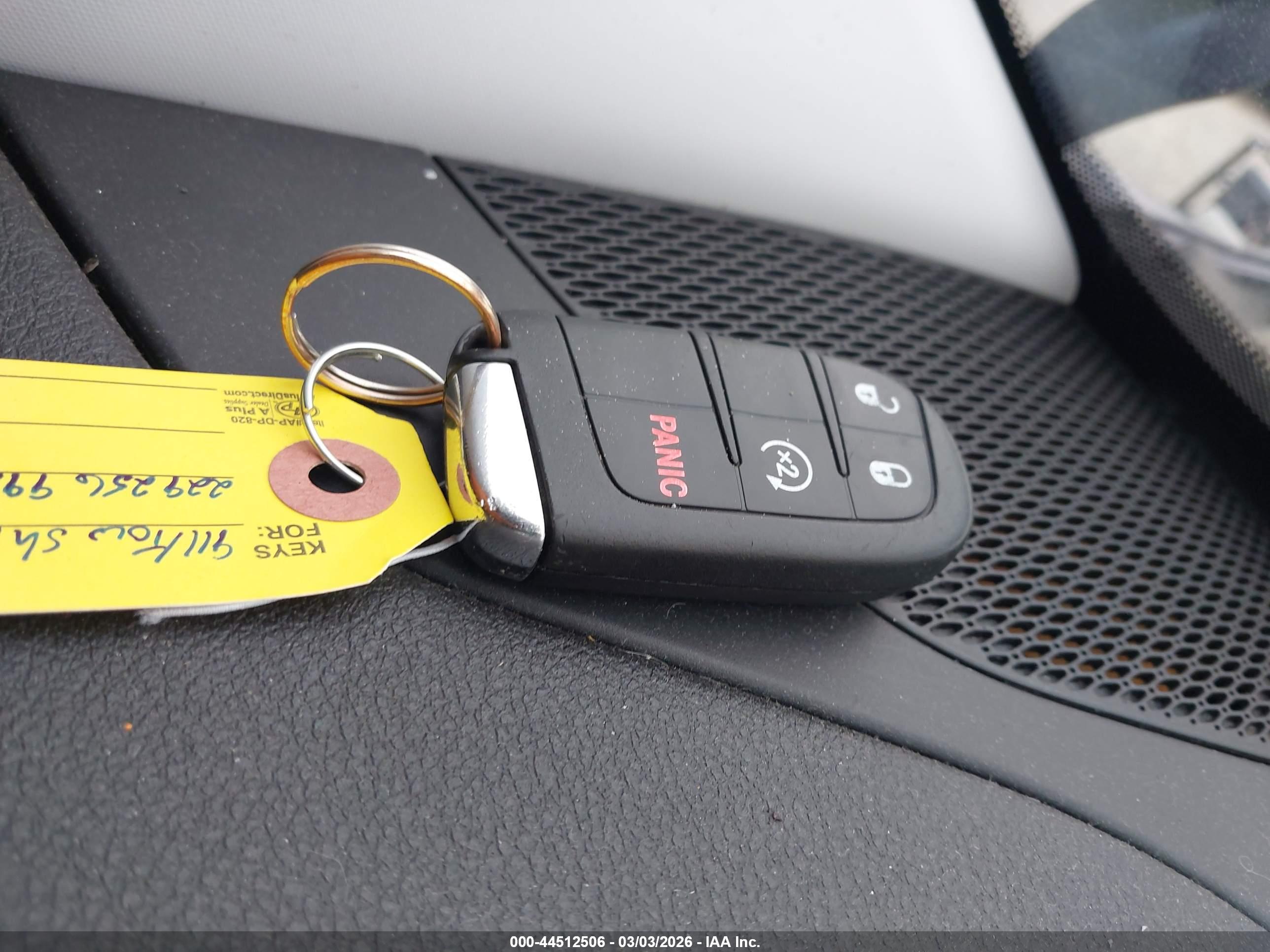 JEEP RENEGADE image 11