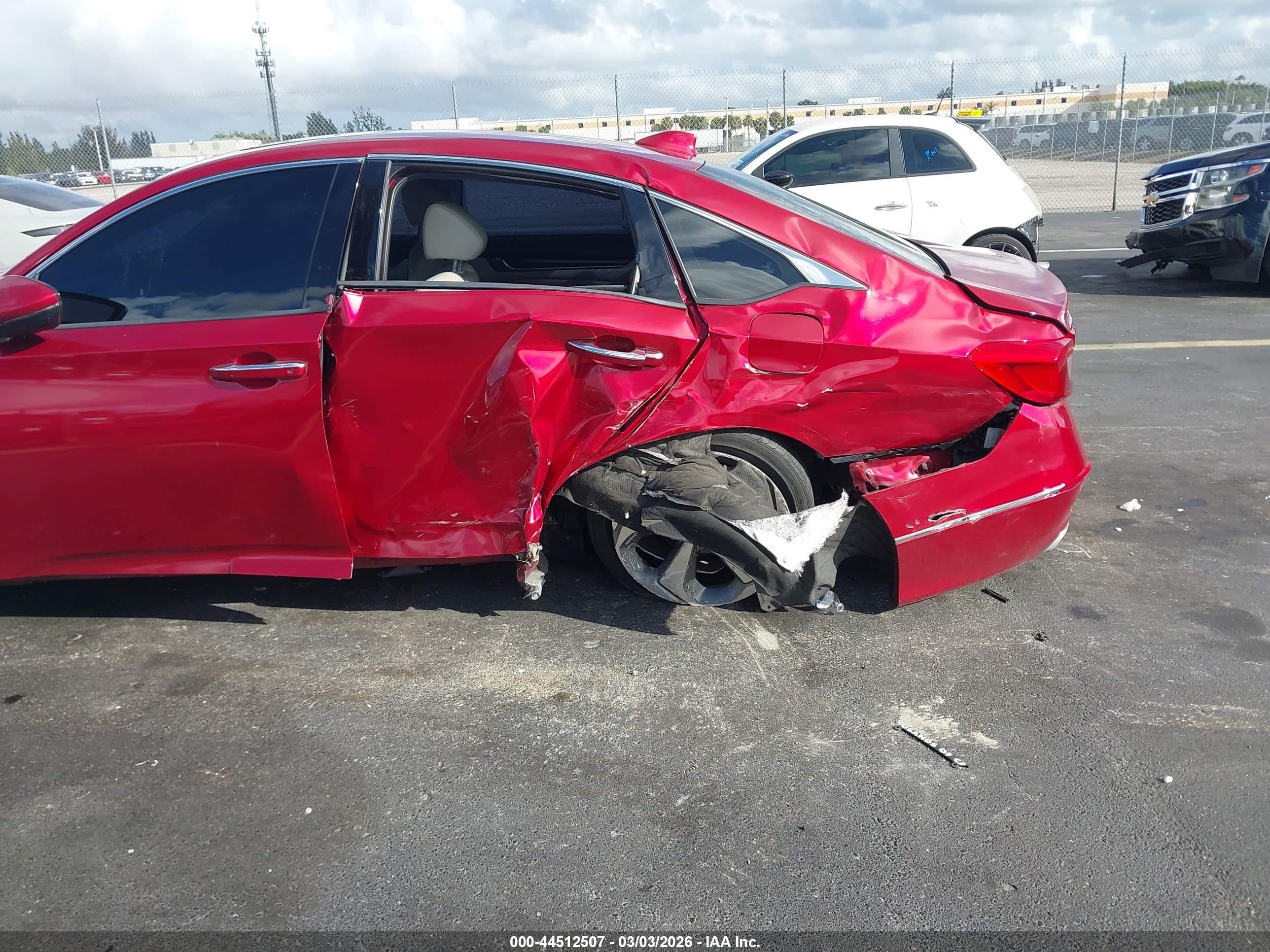 HONDA ACCORD image 6
