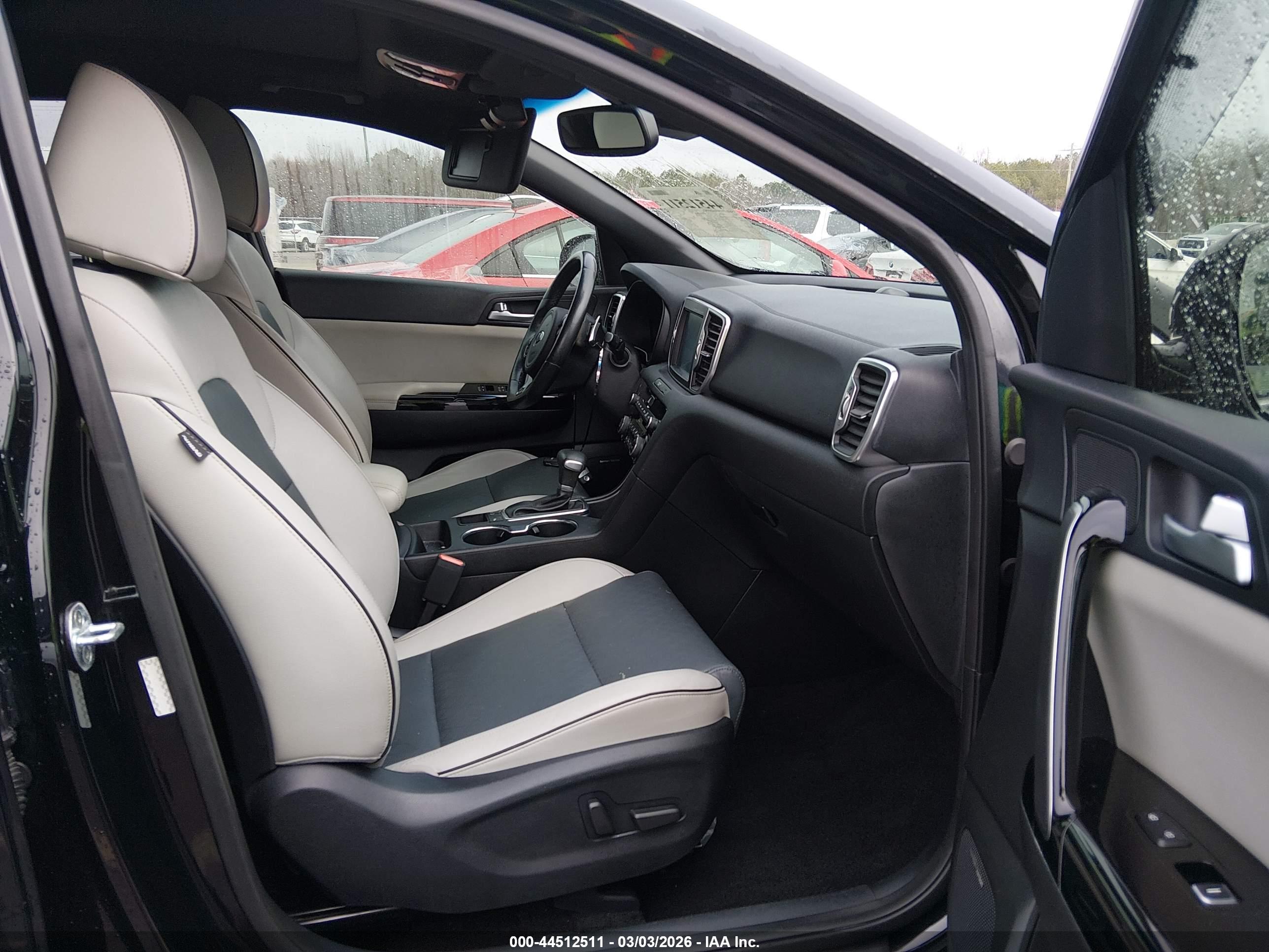 KIA SPORTAGE image 5