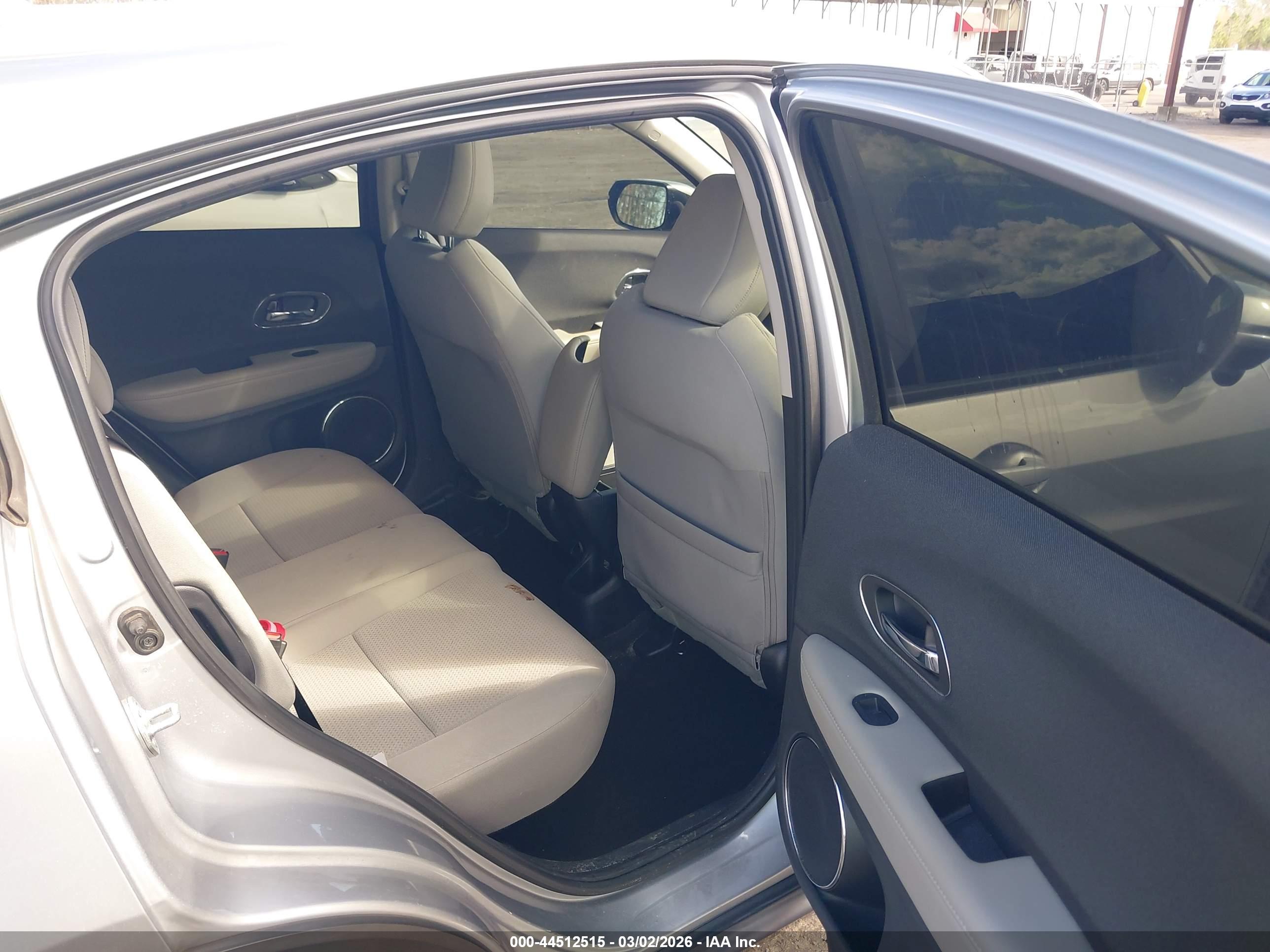 HONDA HR-V image 8