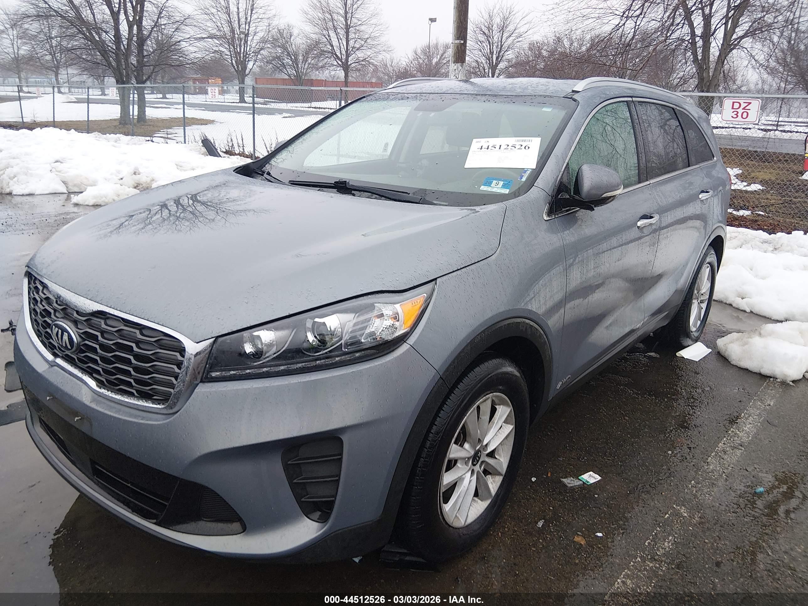 KIA SORENTO image 2
