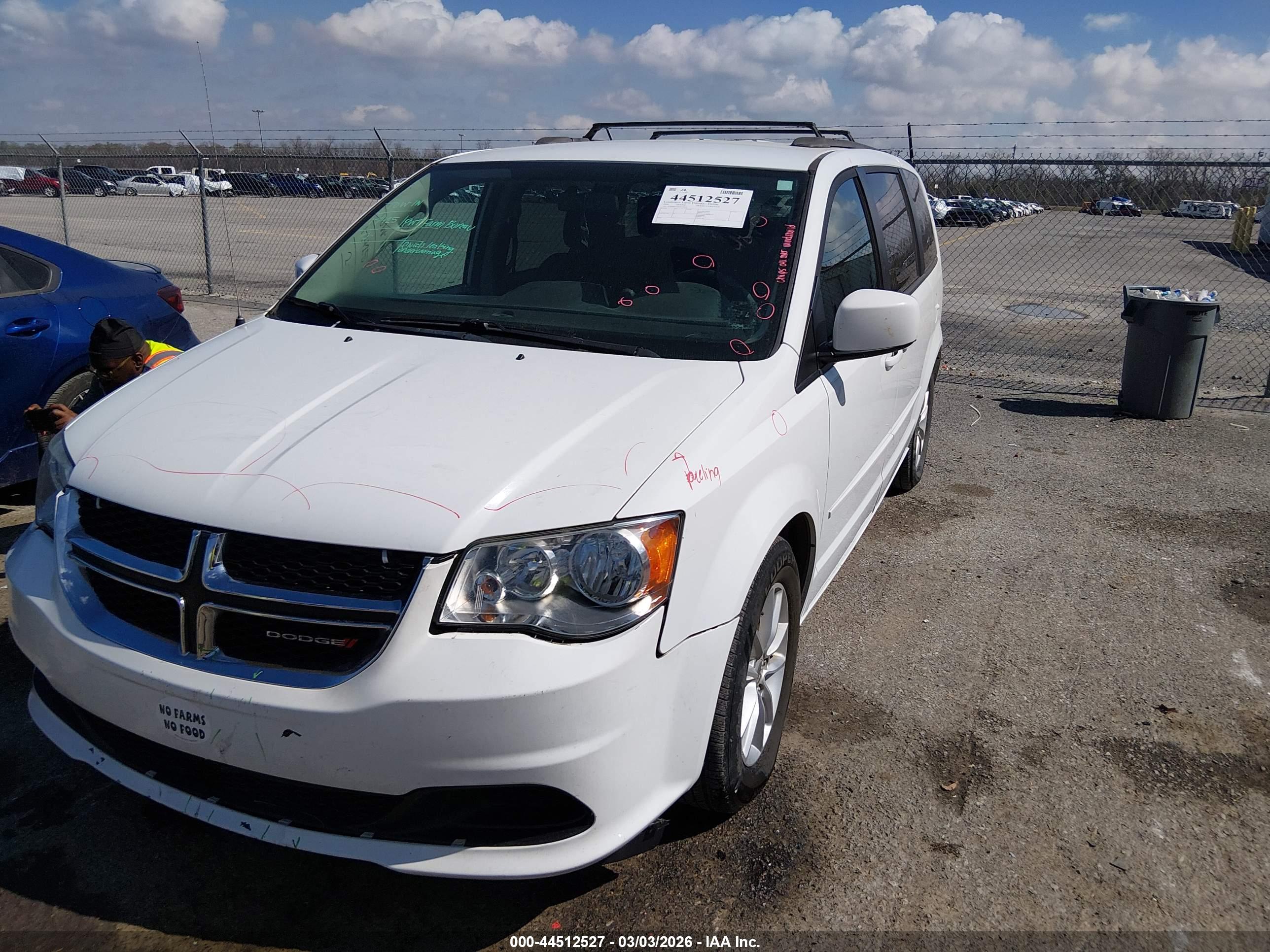 DODGE GRAND image 6