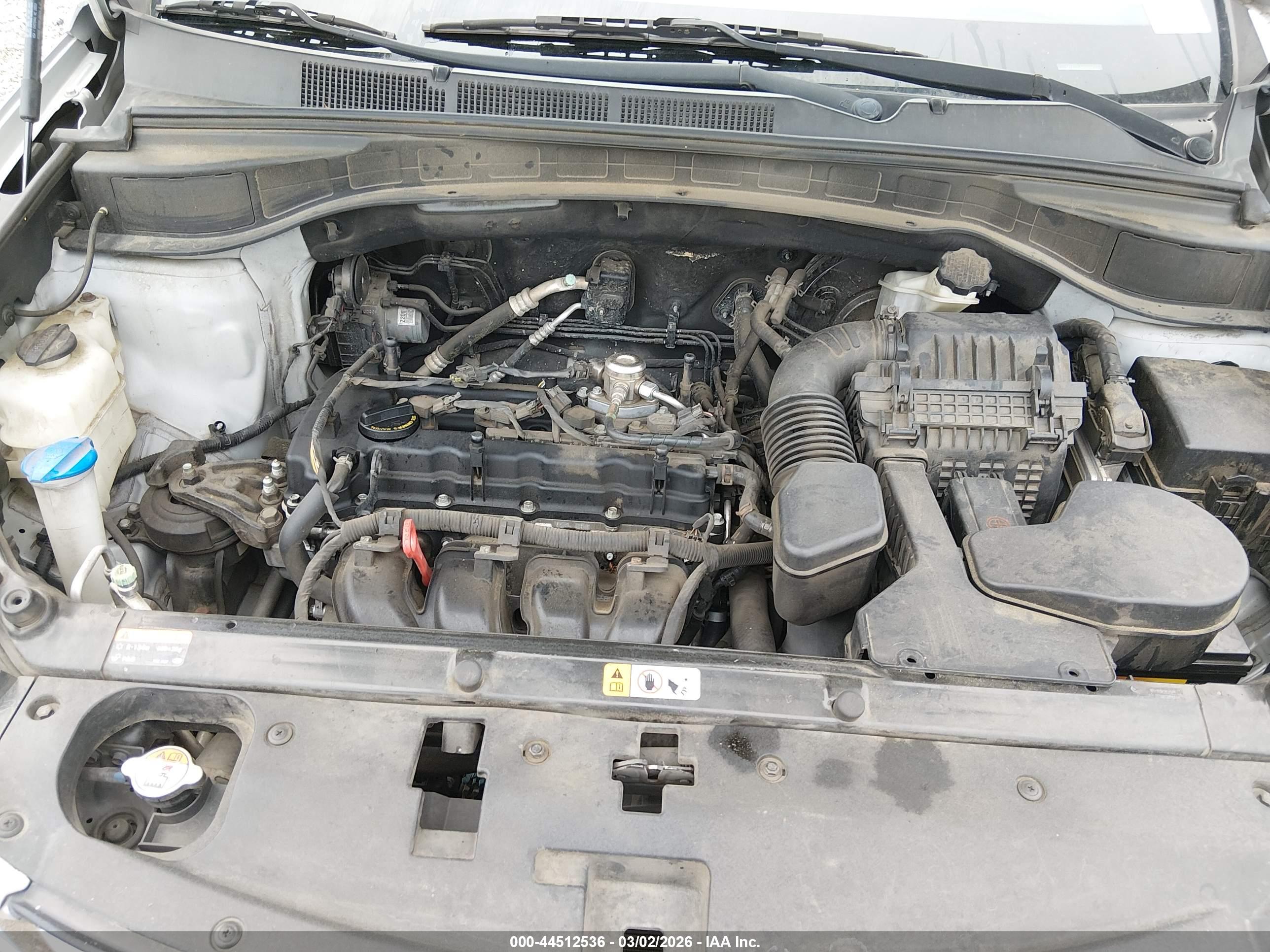 HYUNDAI SANTA image 10