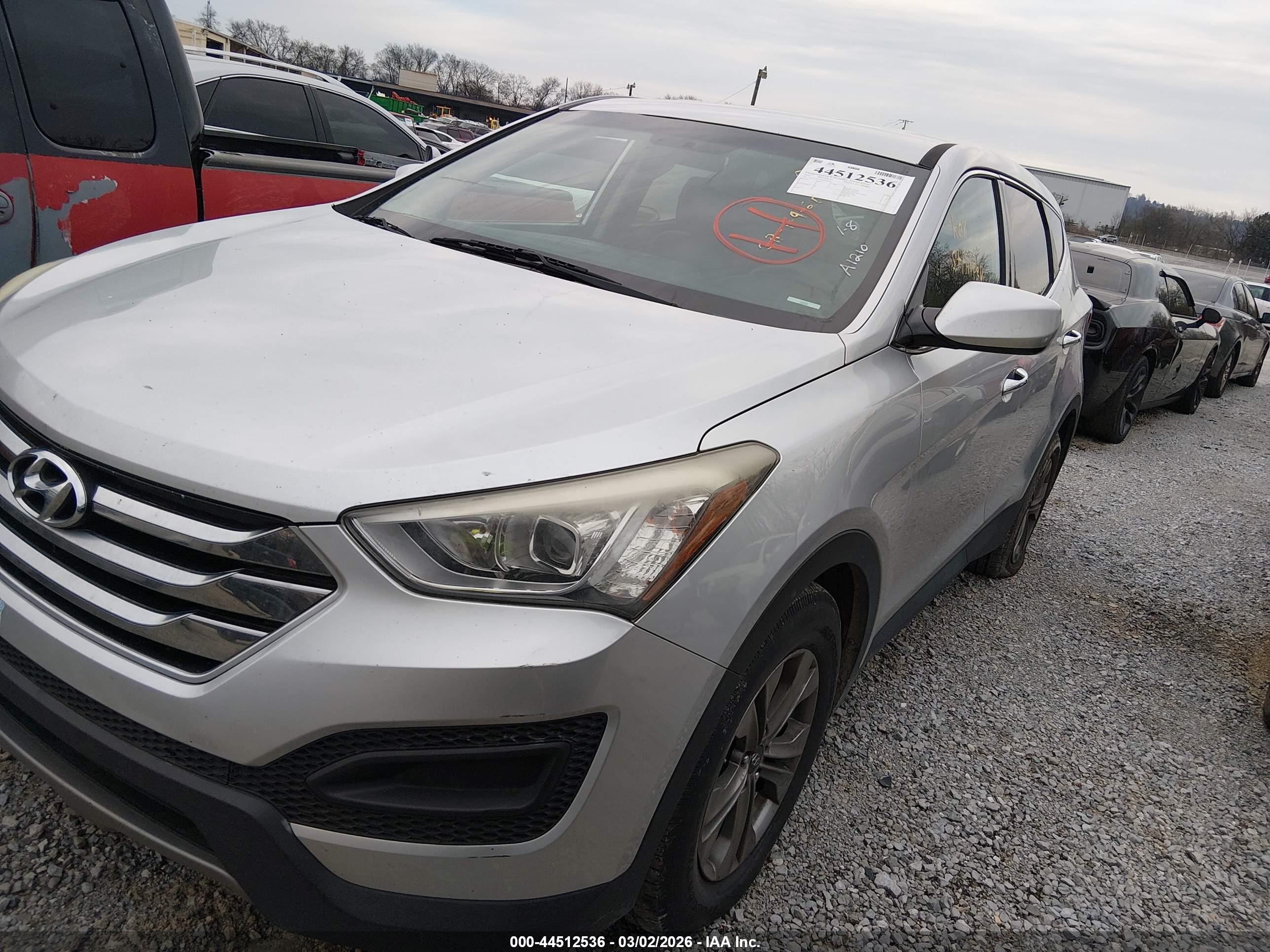 HYUNDAI SANTA image 2