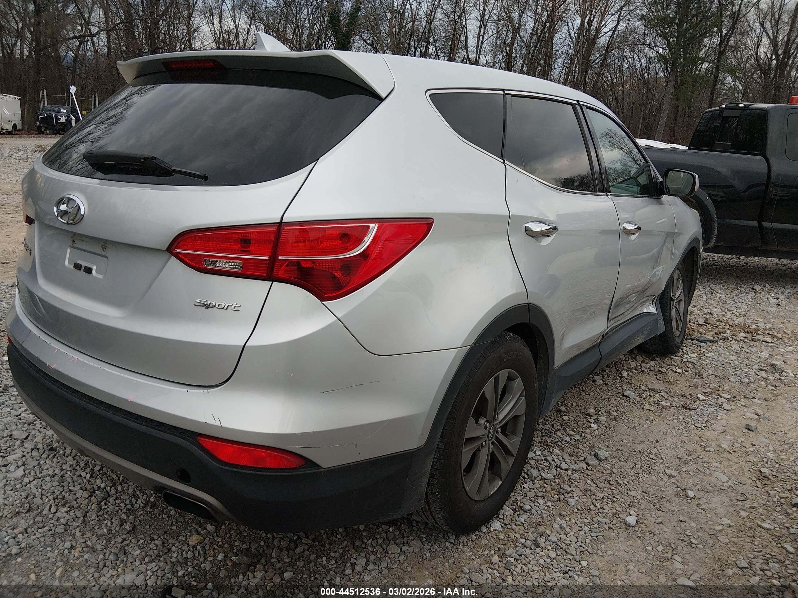 HYUNDAI SANTA image 4