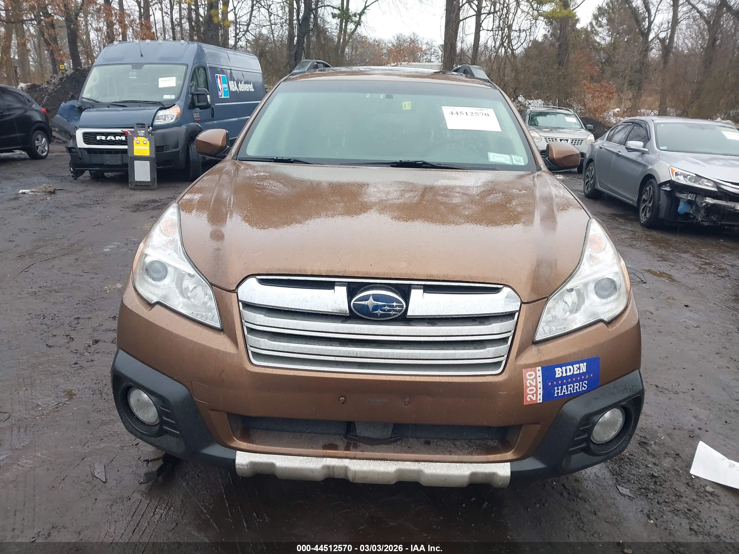 SUBARU OUTBACK image 6