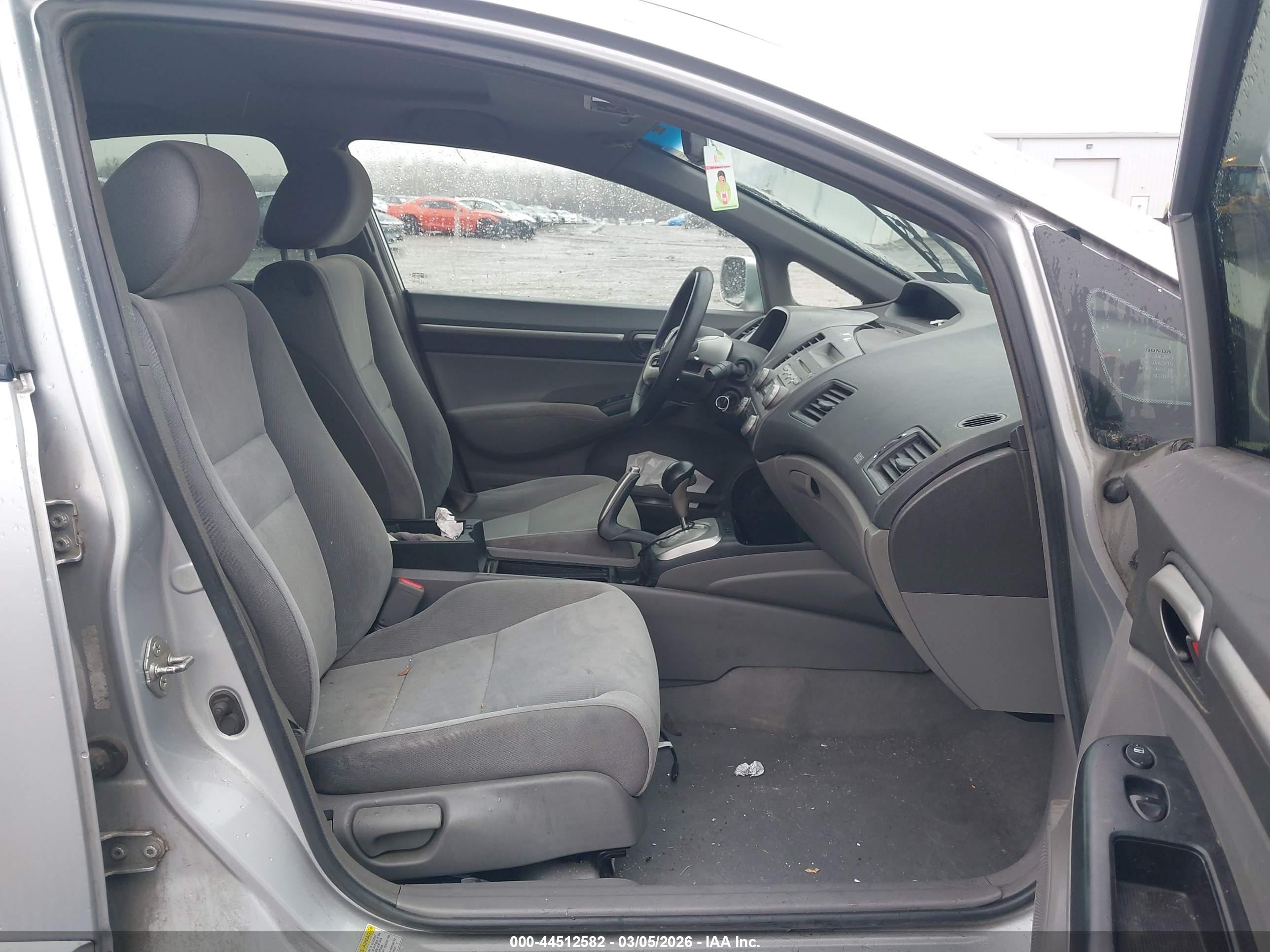 HONDA CIVIC image 5